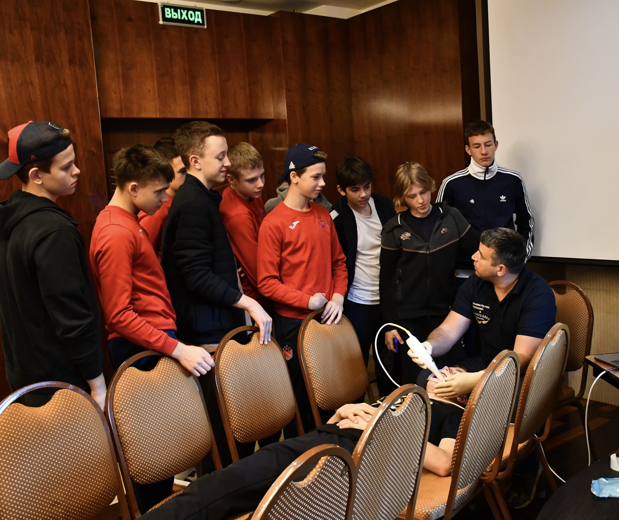 Индивидуальная капа: надежный щит от сотрясений мозга на хоккейном льду