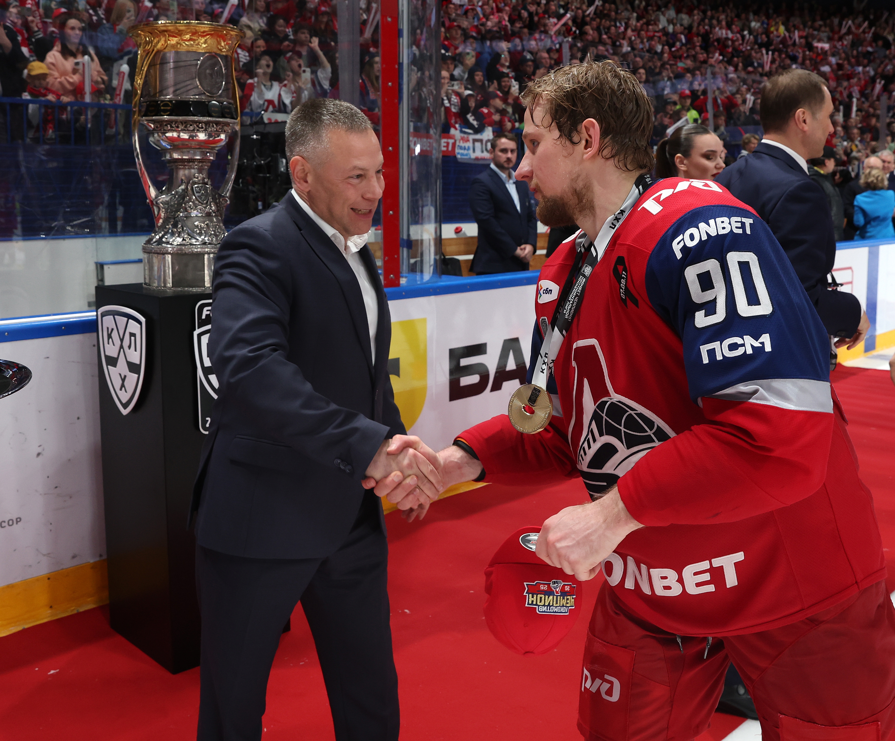 Воспитанник московской хоккейной школы Александр Полунин – обладатель Кубка Гагарина в составе «Локомотива»