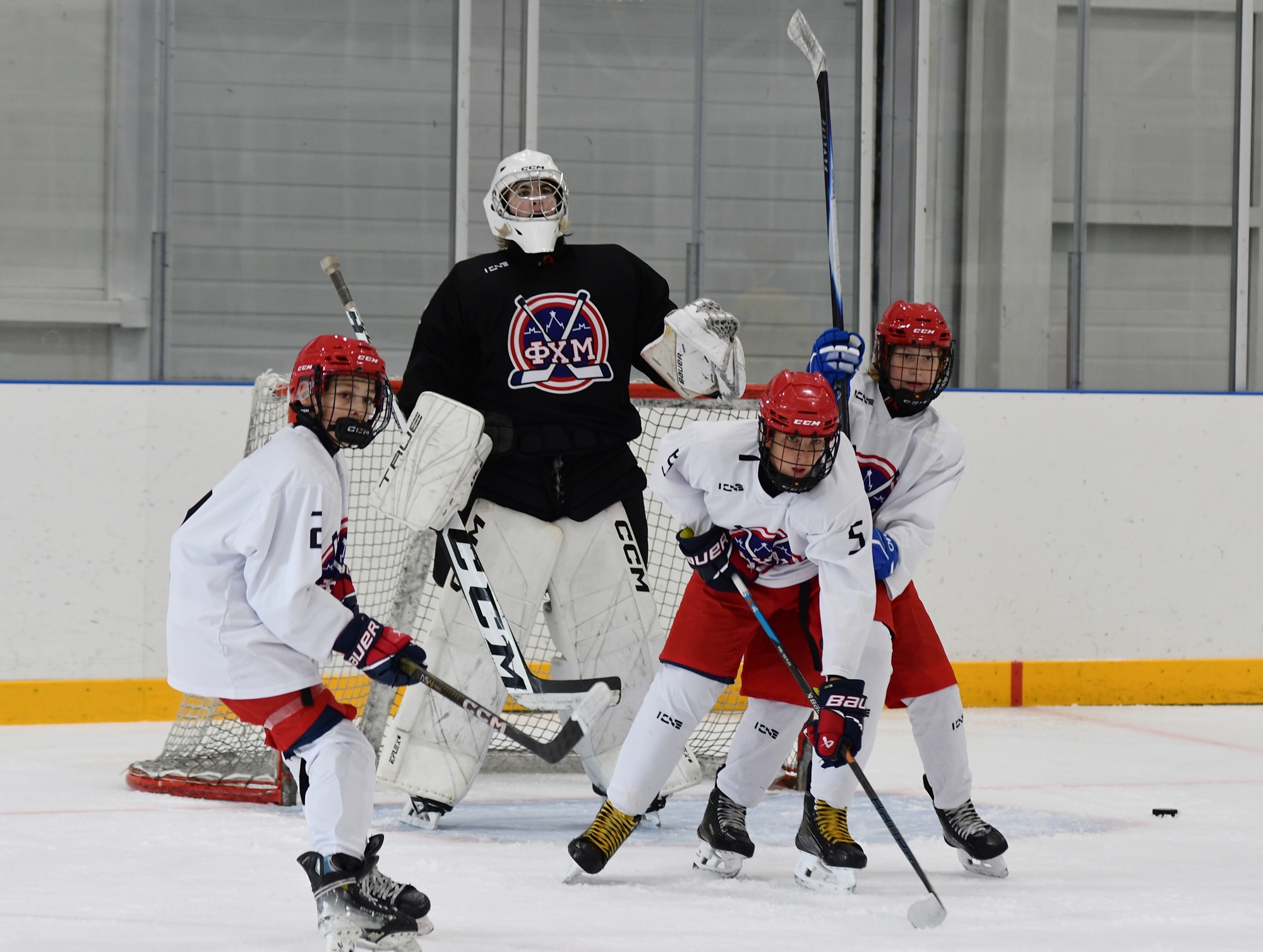 «Все линии у нас сильные, все боевые звенья, на всех можно рассчитывать». Никита Богатов – о сборах команды 2012 года
