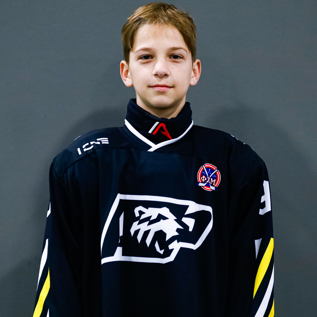 Артемий Устинкин