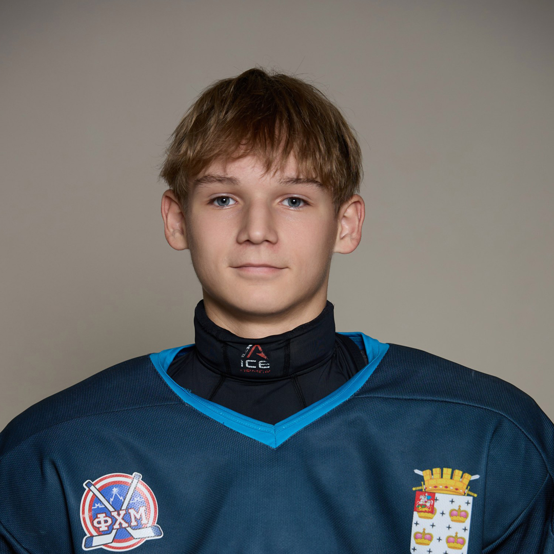 Артем Пиканов