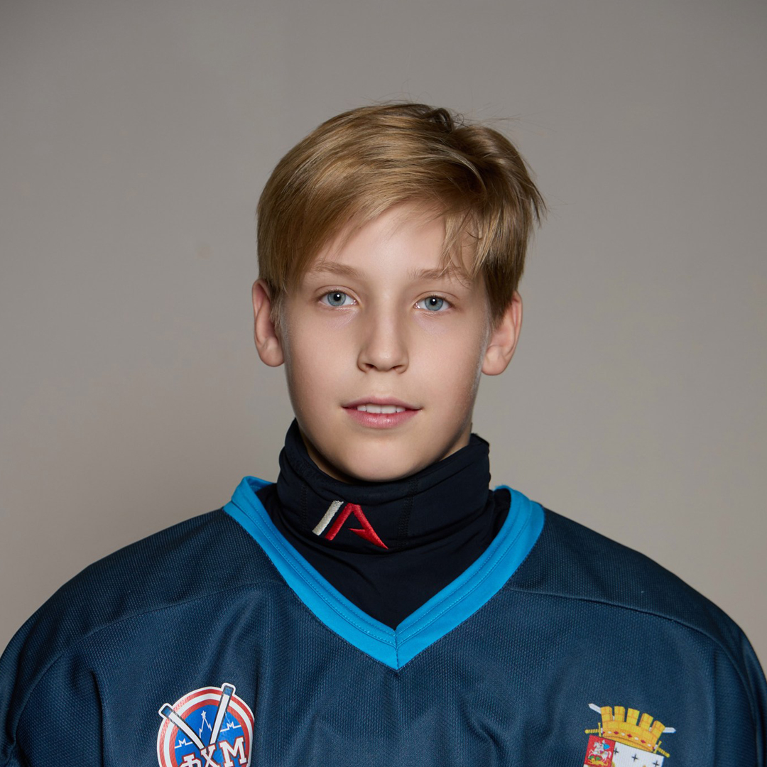 Максим Андреев