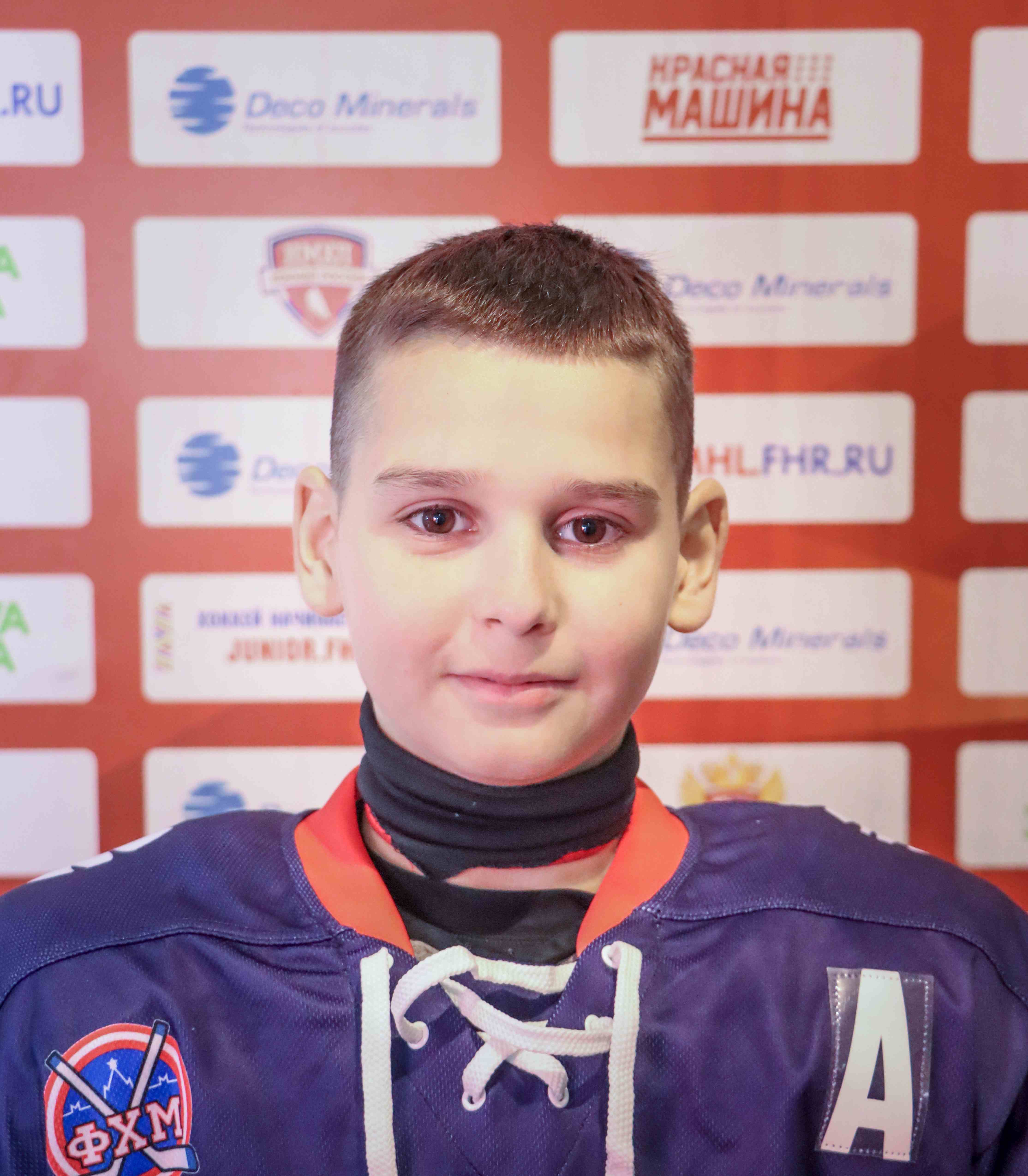 Михаил Попов