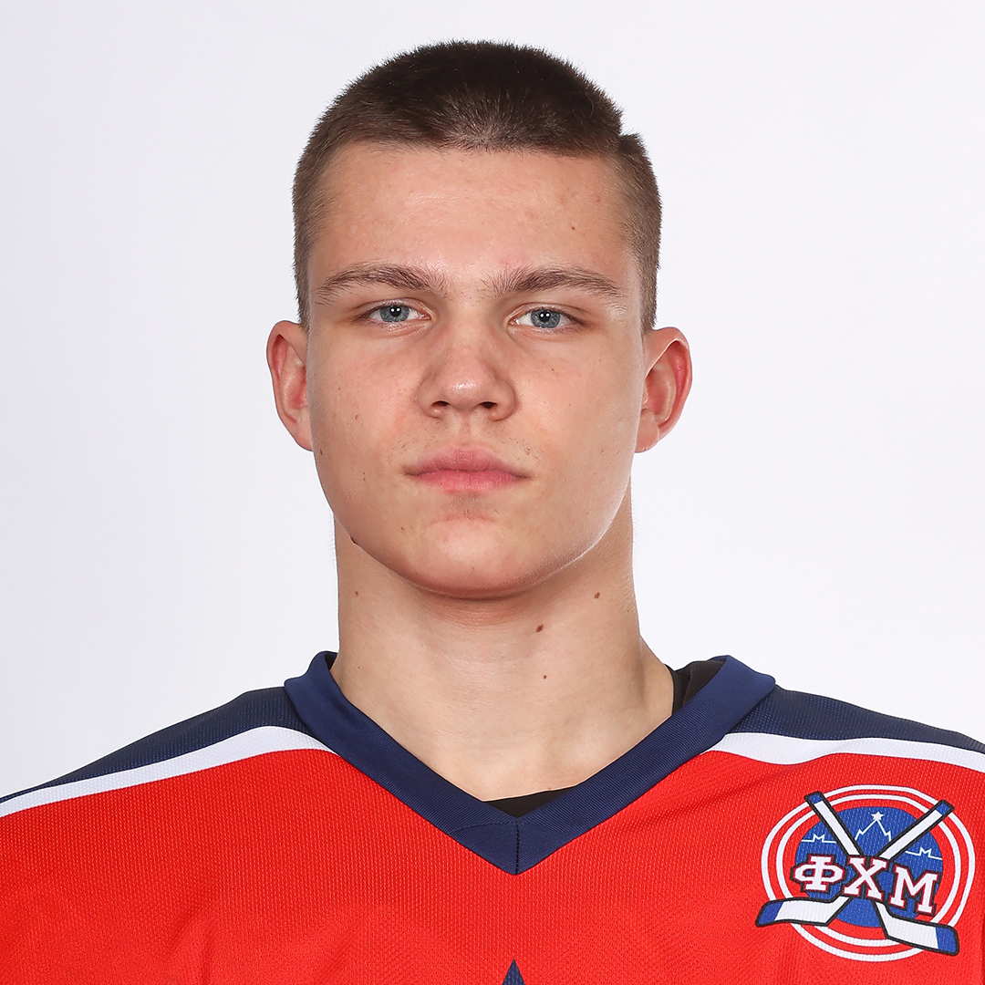 Арсений Ларионов