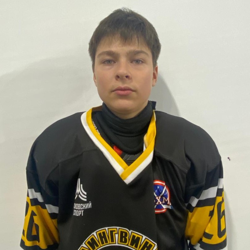 Максим Денисов