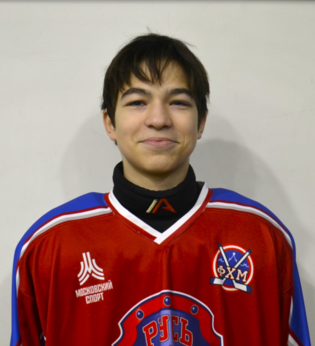 Владислав Николаев