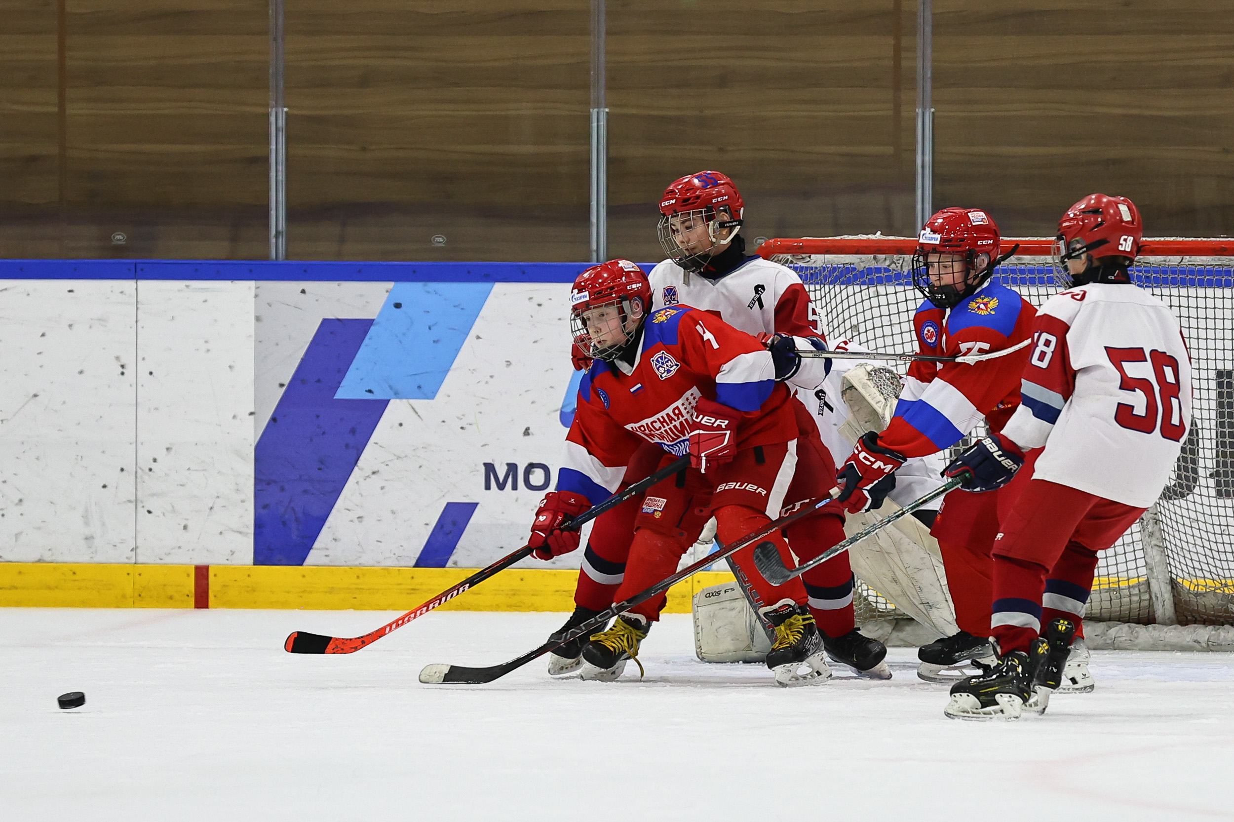 Фото: Красная машина Юниор-2014 – Локомотив 2014 – 1:2