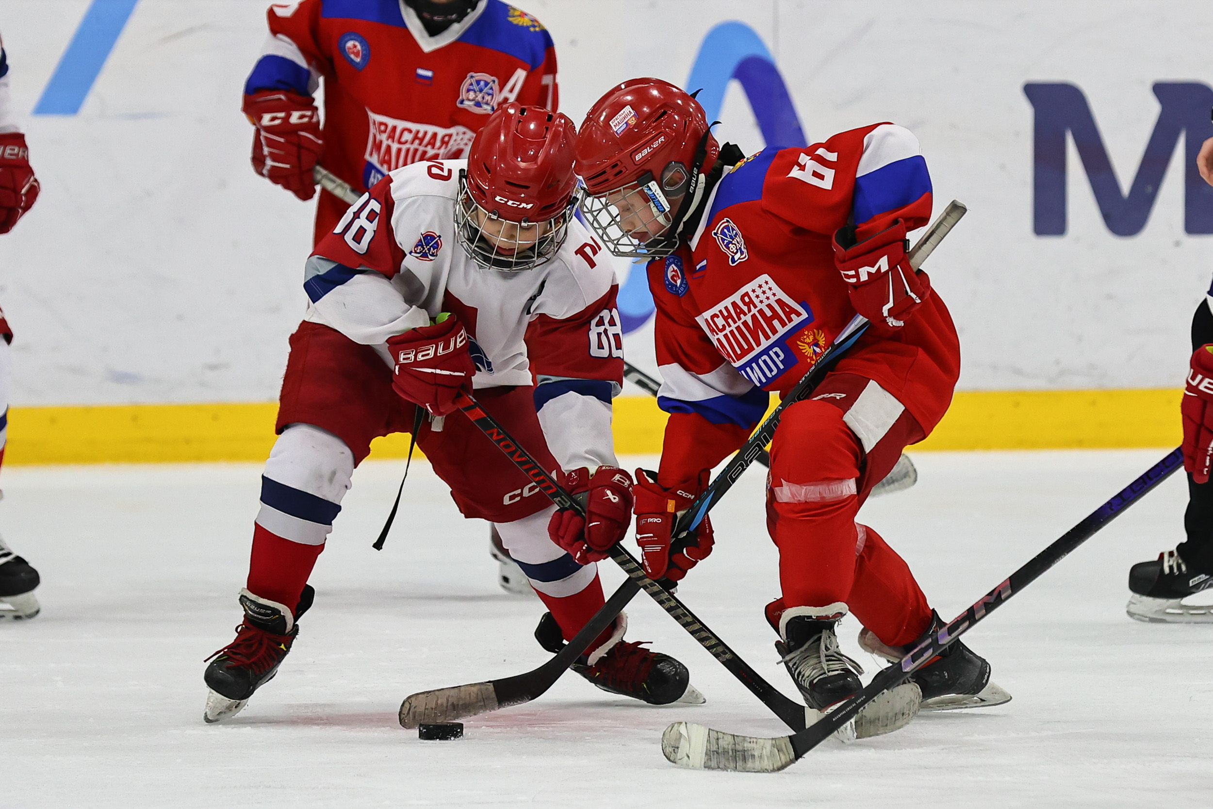 Фото: Красная машина Юниор-2014 – Локомотив 2014 – 1:2