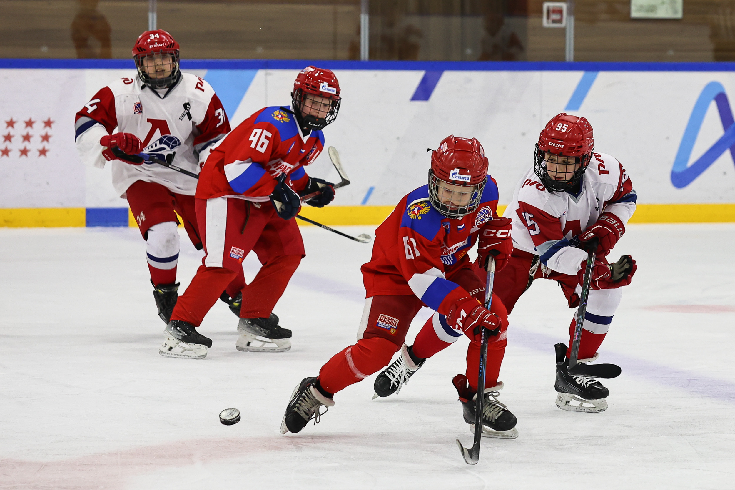 Фото: Красная машина Юниор-2014 – Локомотив 2014 – 1:2