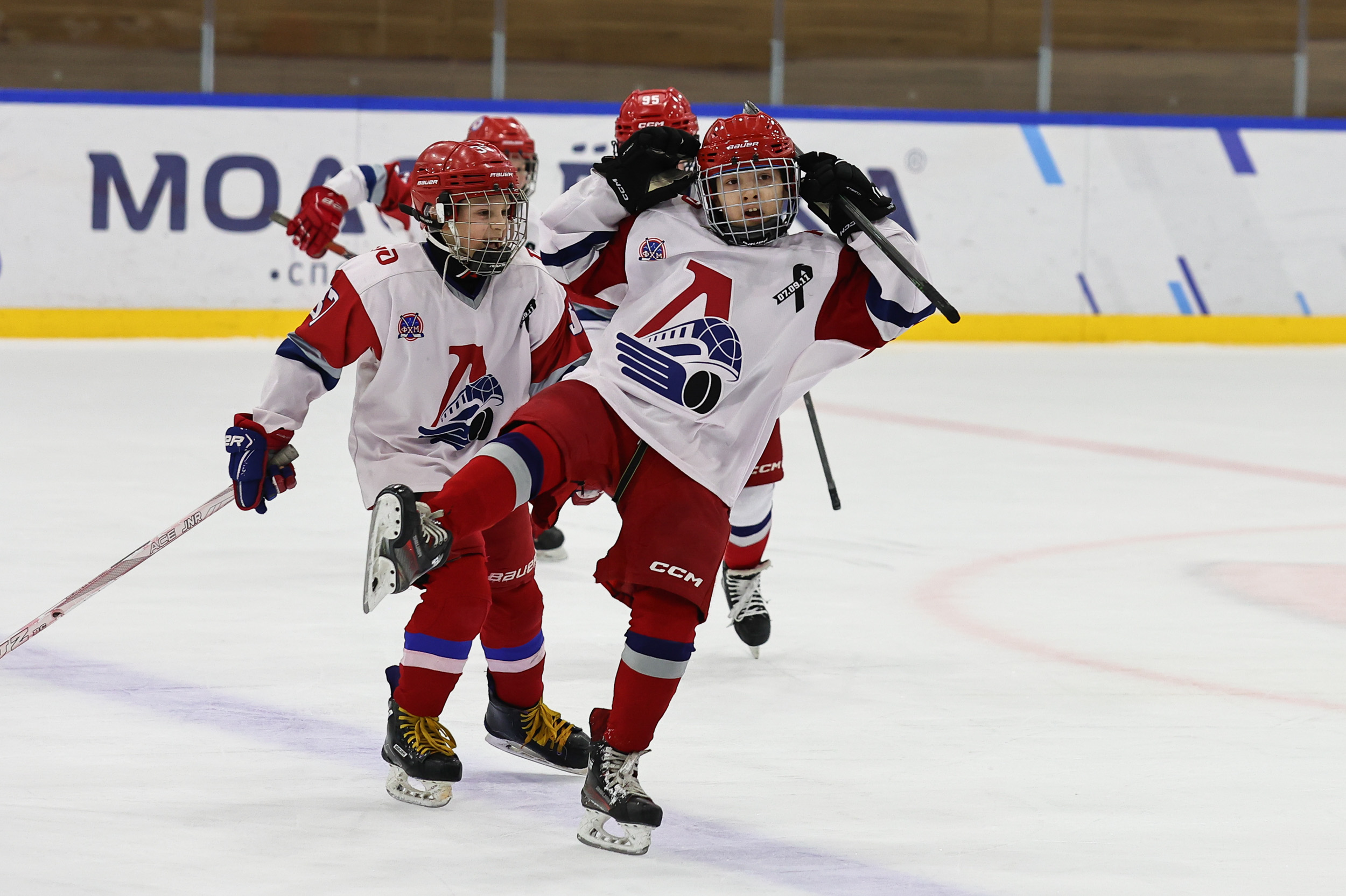 Фото: Красная машина Юниор-2014 – Локомотив 2014 – 1:2