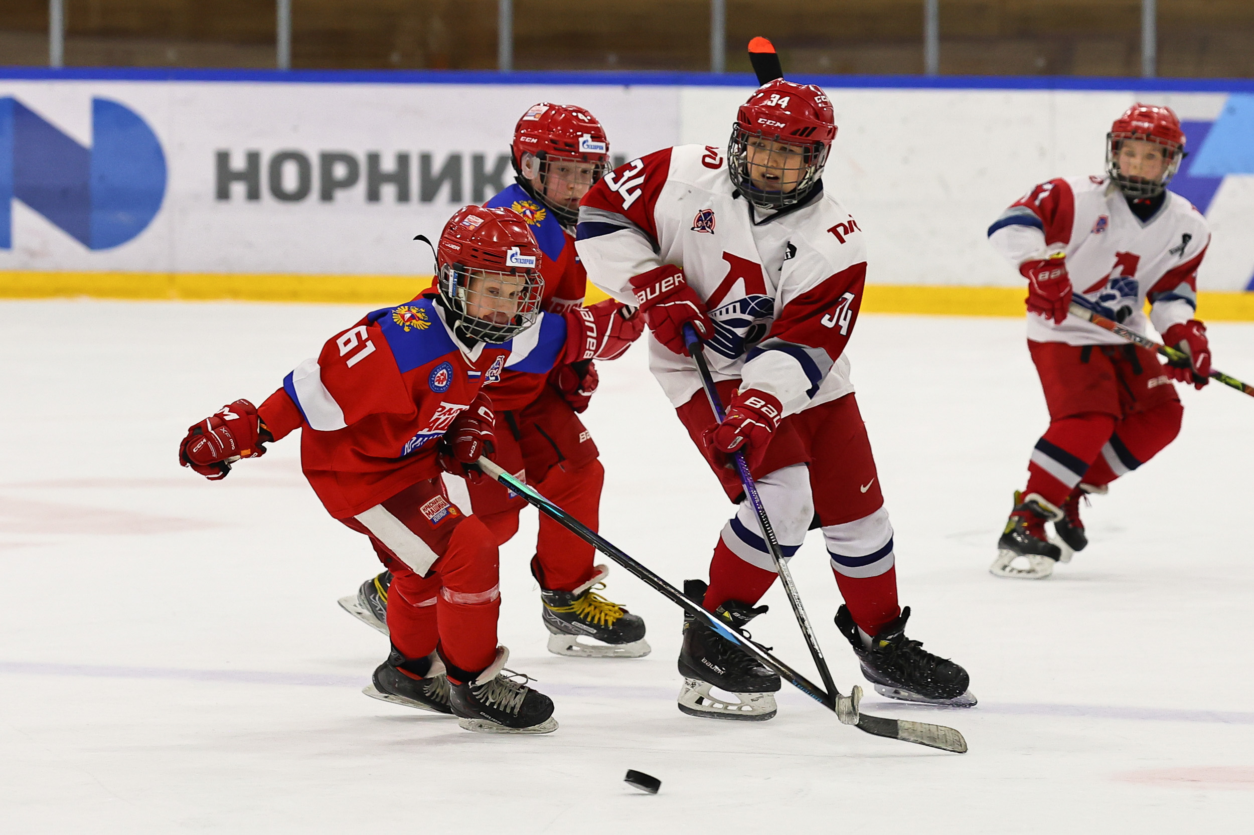 Фото: Красная машина Юниор-2014 – Локомотив 2014 – 1:2