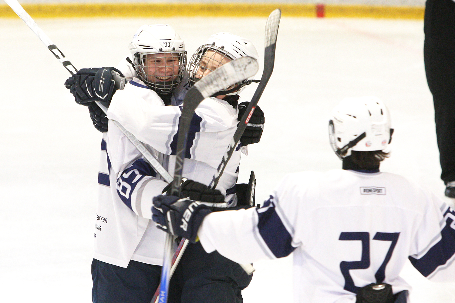 Фото: МАХ-2011 – Белые медведи – 8:3