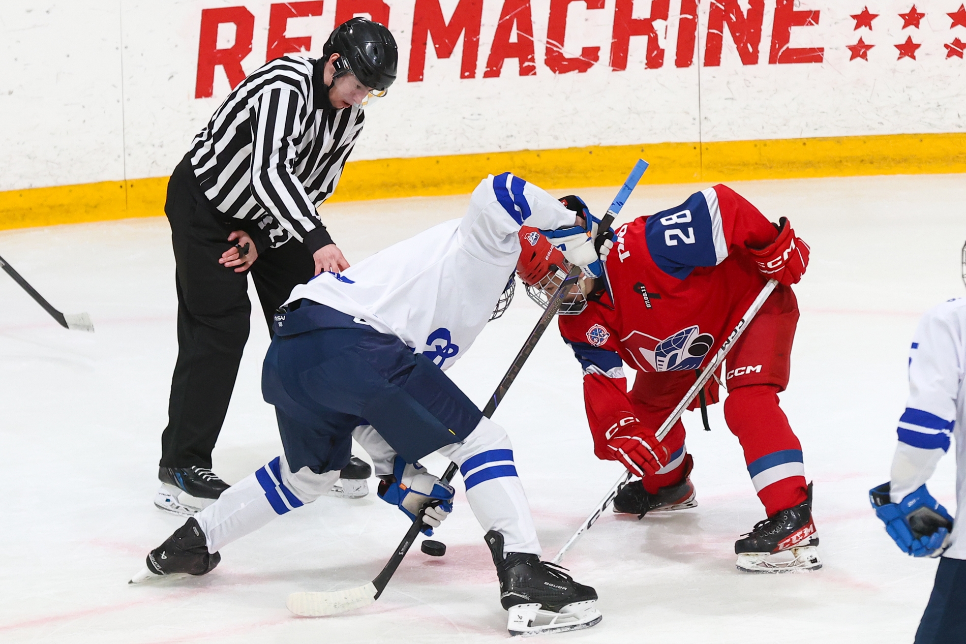 Фото: Локомотив-2011 – Динамо – 1:2