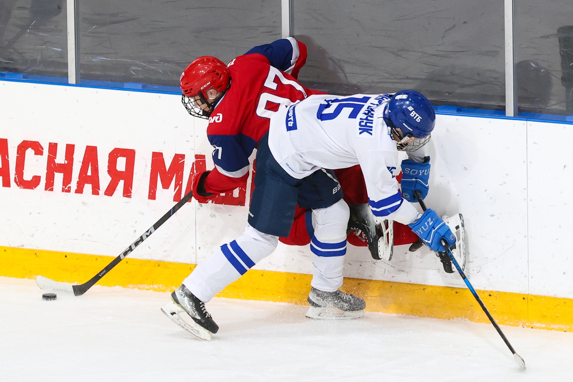 Фото: Локомотив-2011 – Динамо – 1:2