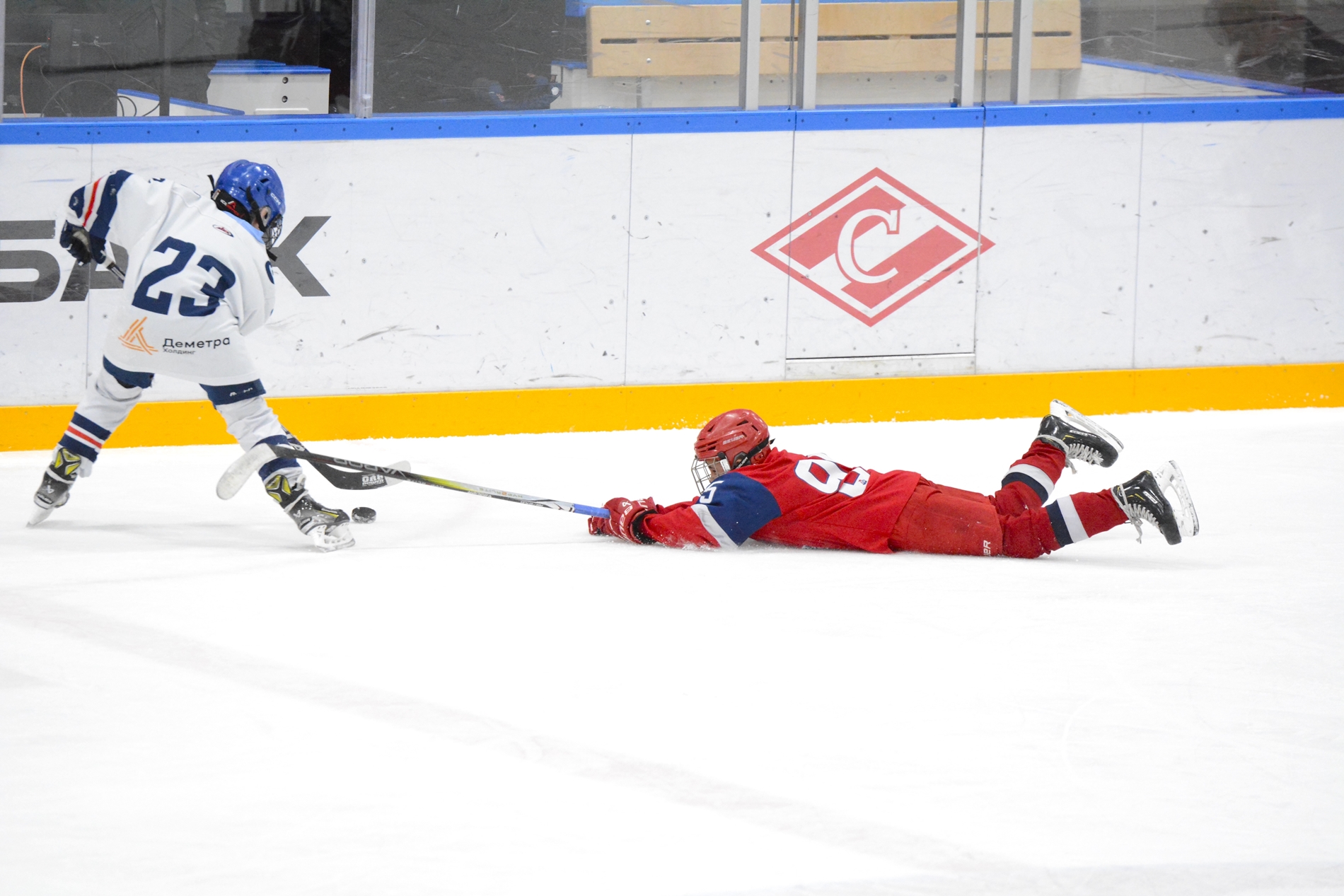 Фото: Локомотив-2004 – Академия Харламова-2014 – 4:4