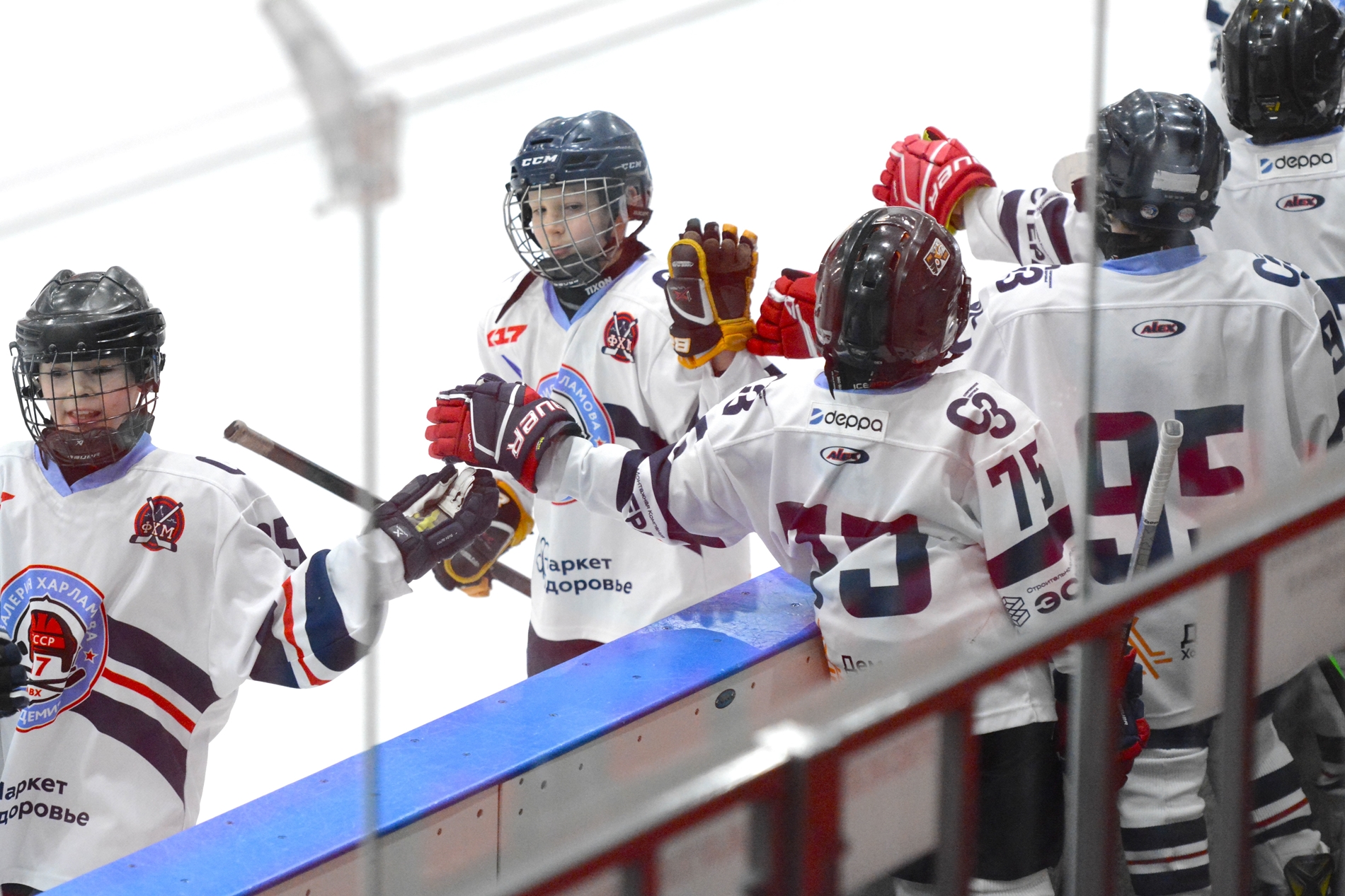 Фото: Локомотив-2004 – Академия Харламова-2014 – 4:4