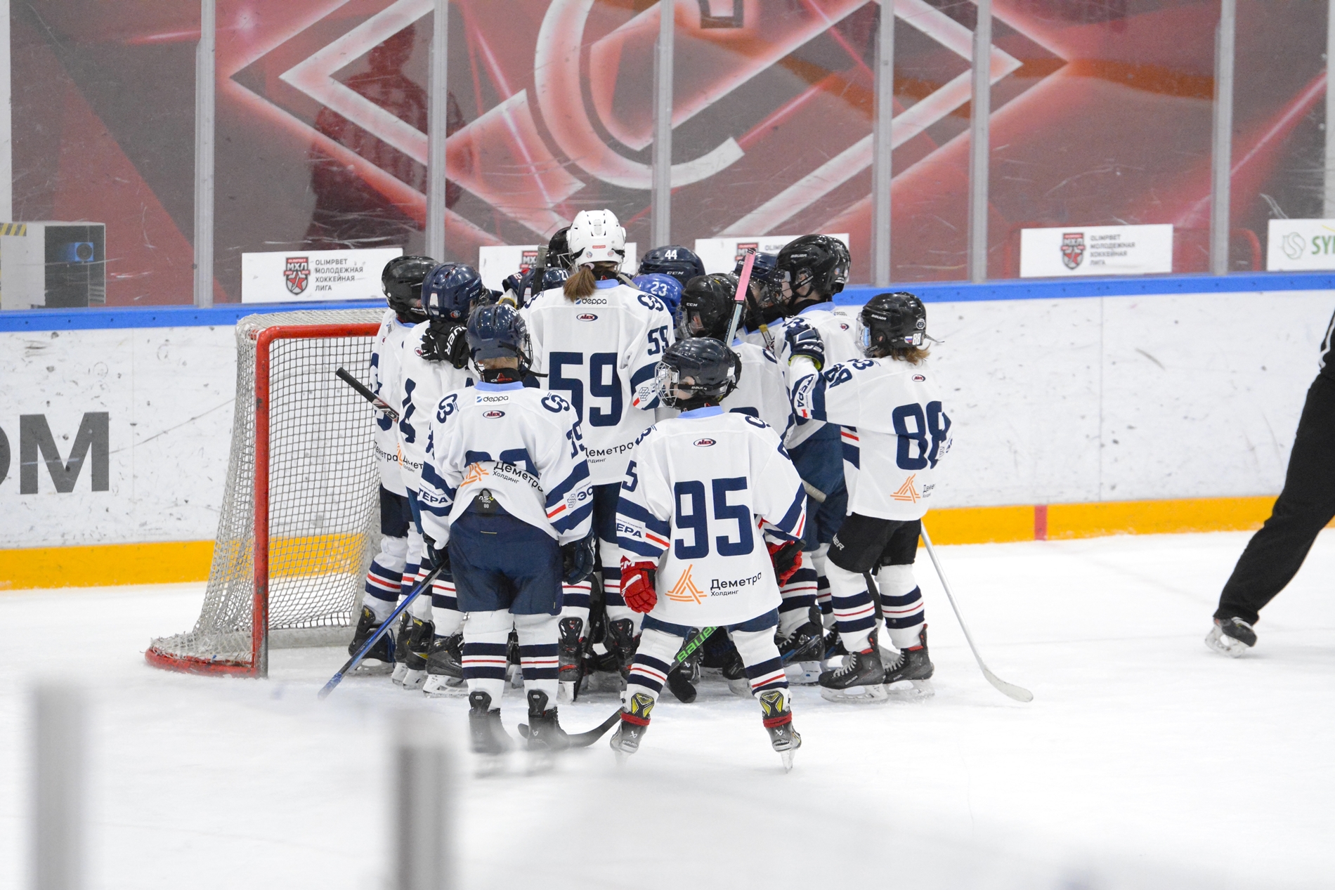 Фото: Локомотив-2004 – Академия Харламова-2014 – 4:4