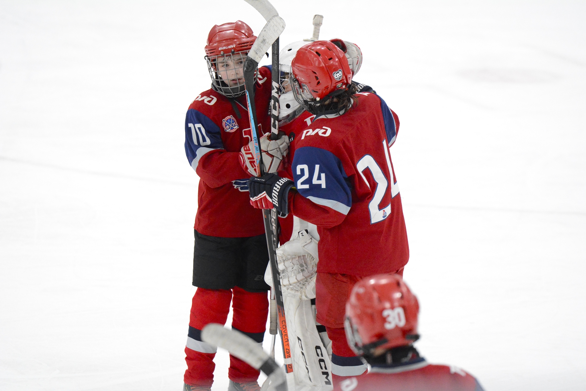 Фото: Локомотив-2004 – Академия Харламова-2014 – 4:4