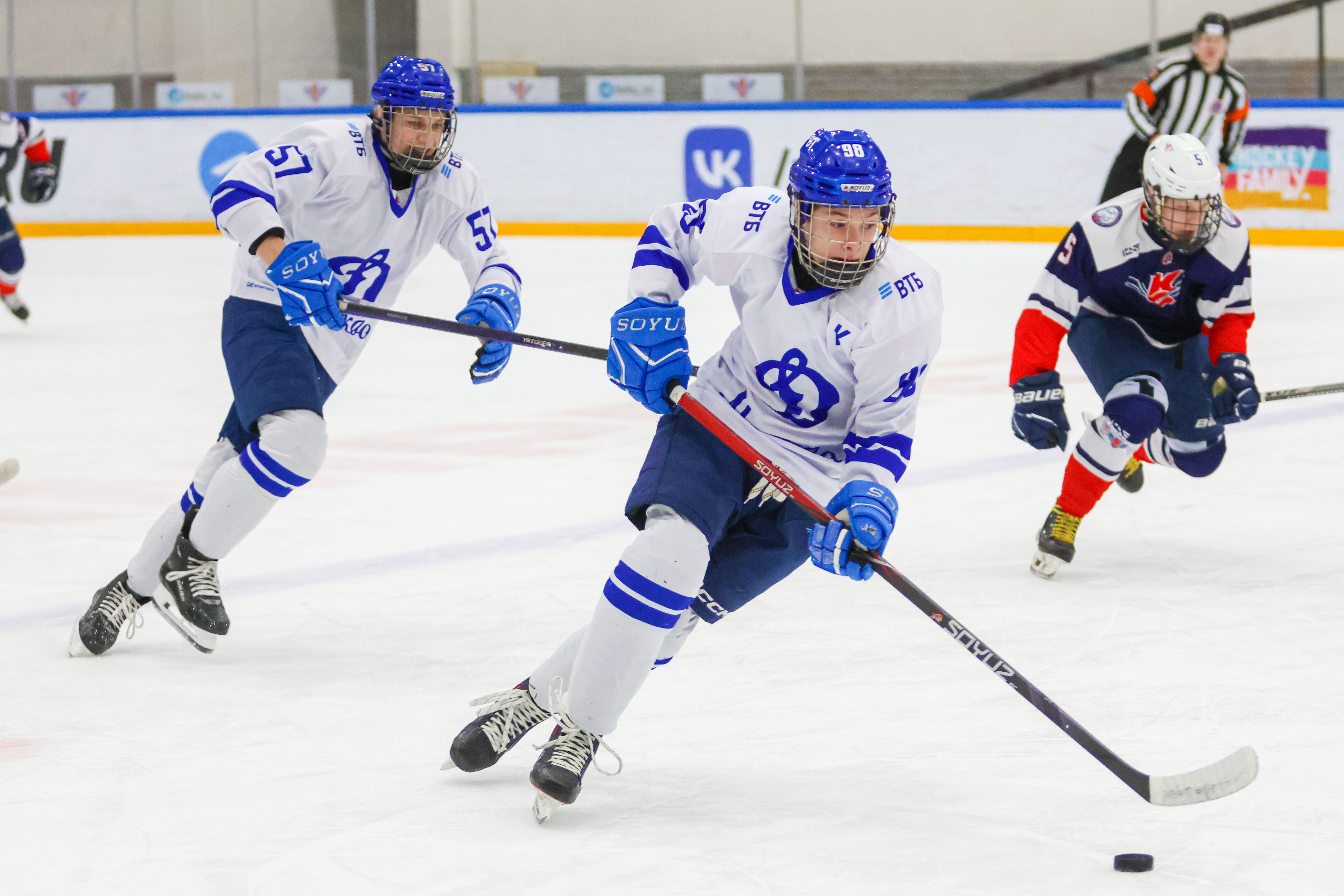 Фото: Крылья Советов-2009 – Динамо – 2:3