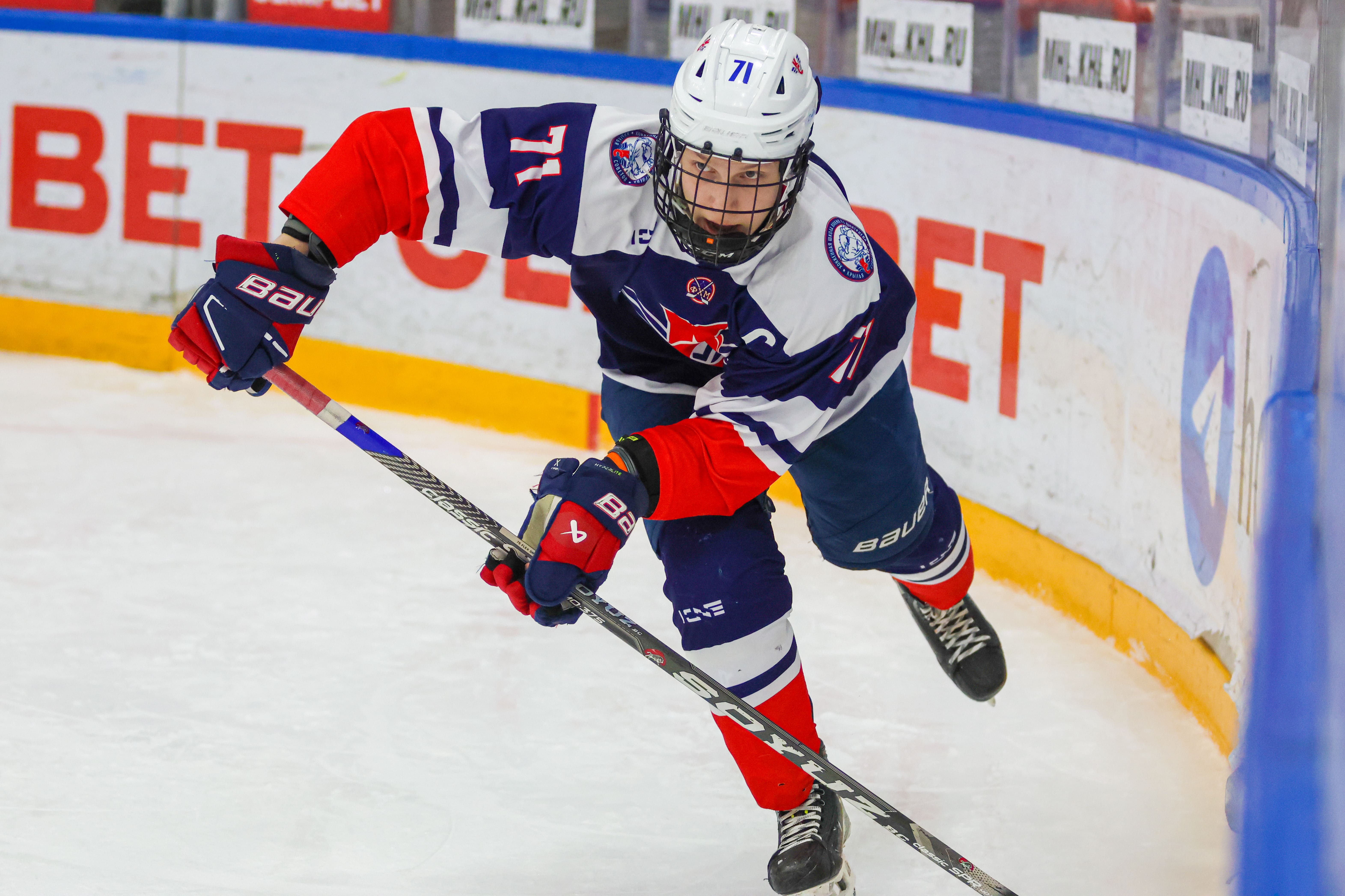 Фото: Крылья Советов-2009 – Динамо – 2:3