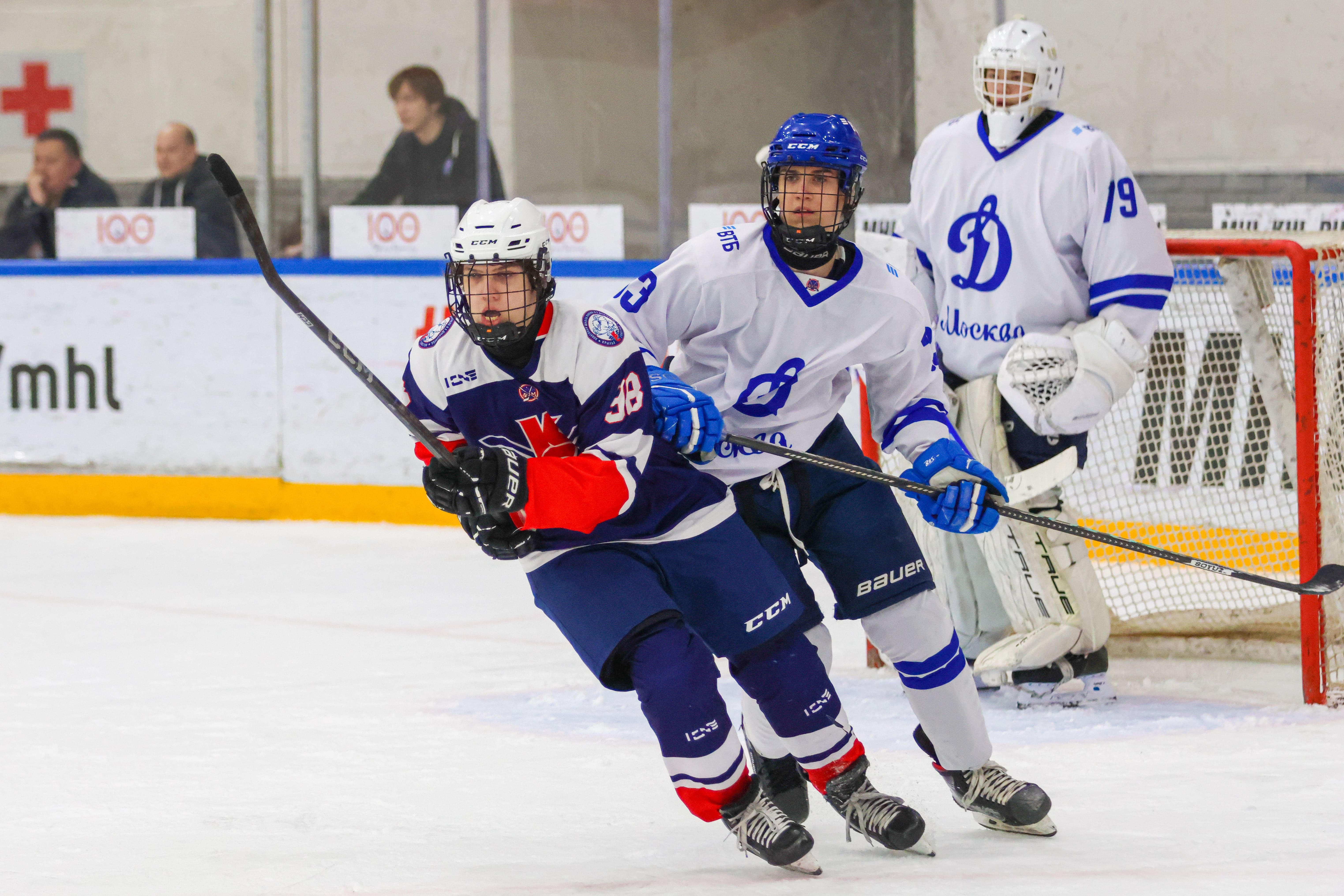 Фото: Крылья Советов-2009 – Динамо – 2:3