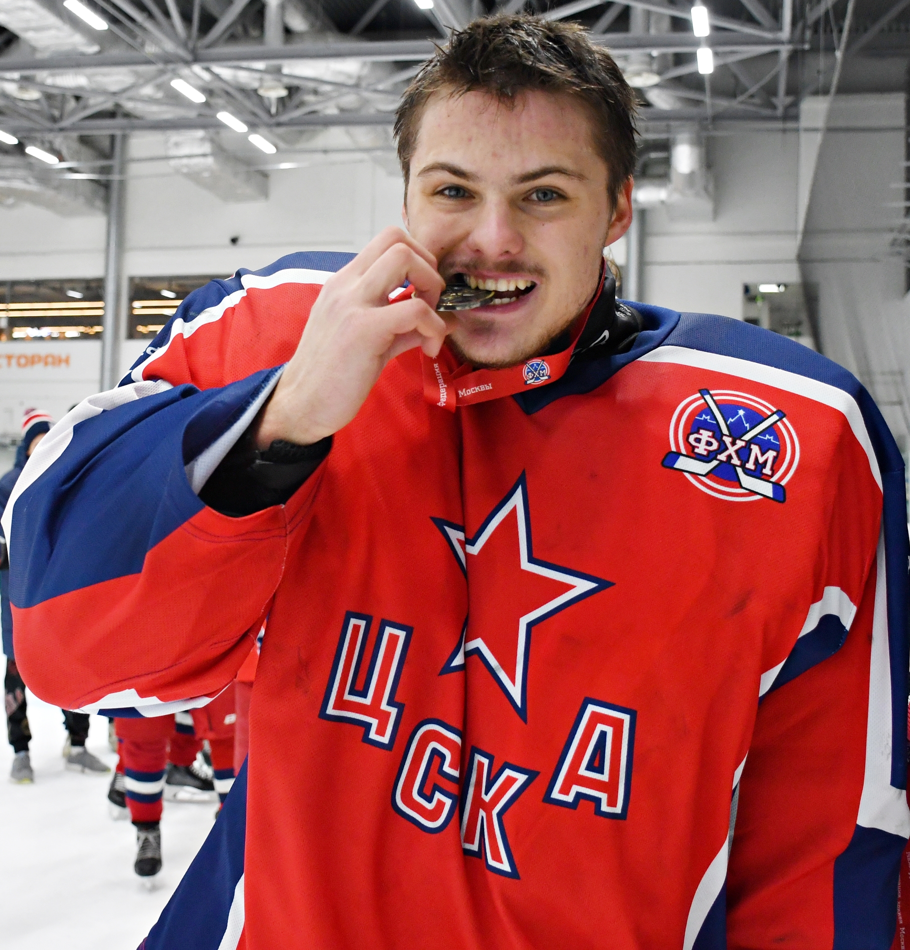 Фото: Награждение команды ЦСКА – бронзовых призёров Первенства Москвы среди команд юниоров