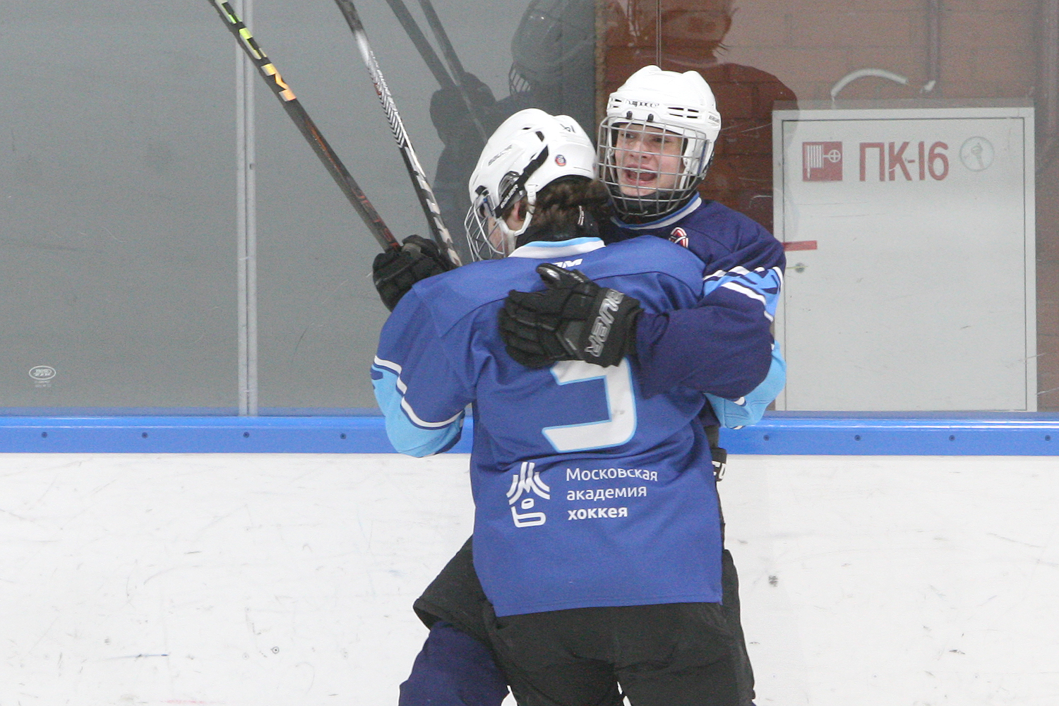 Фото: Синяя птица-2009 – МАХ – 4:5 ПБ