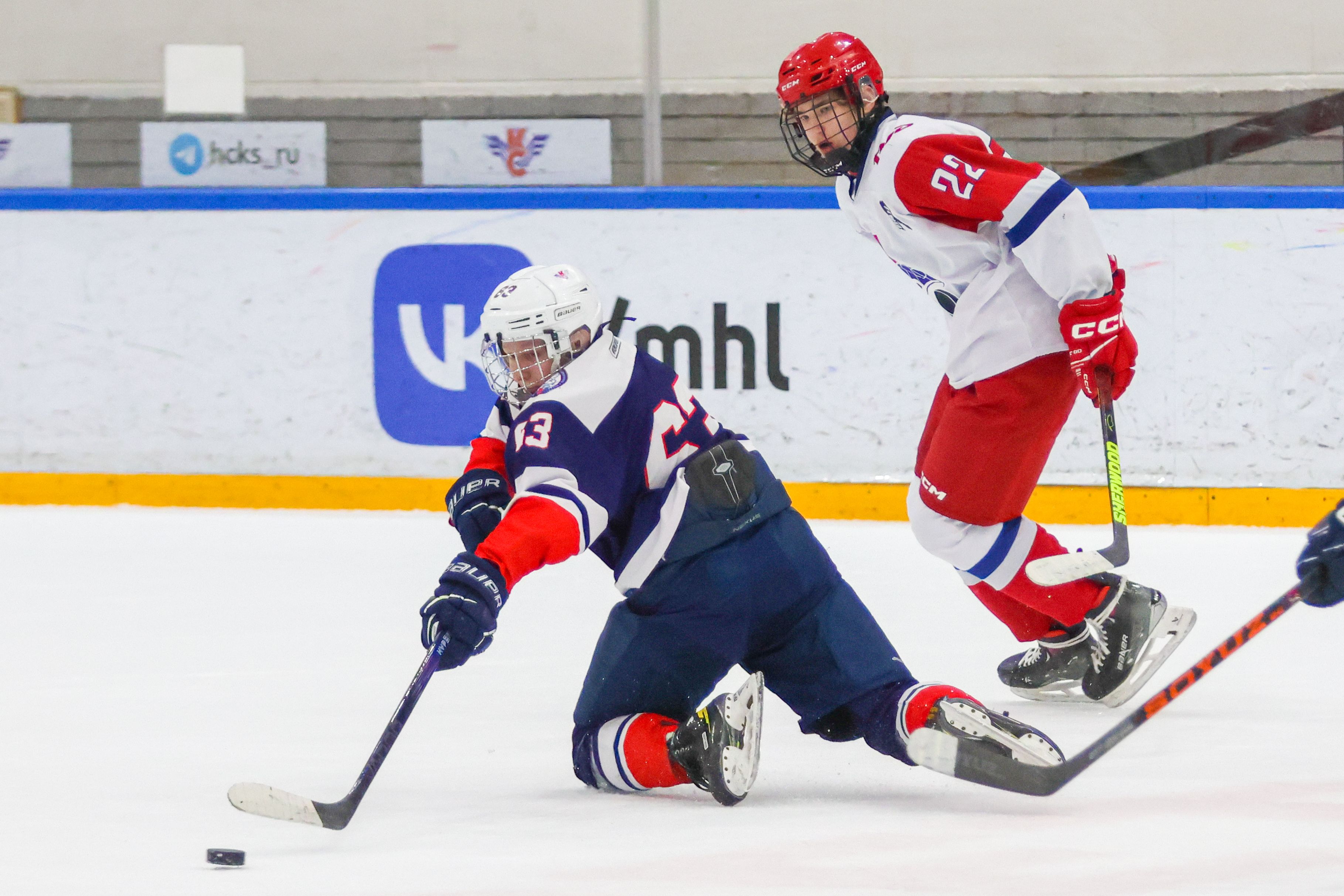 Фото: Крылья Советов-2009 – Локомотив-2004 – 5:4