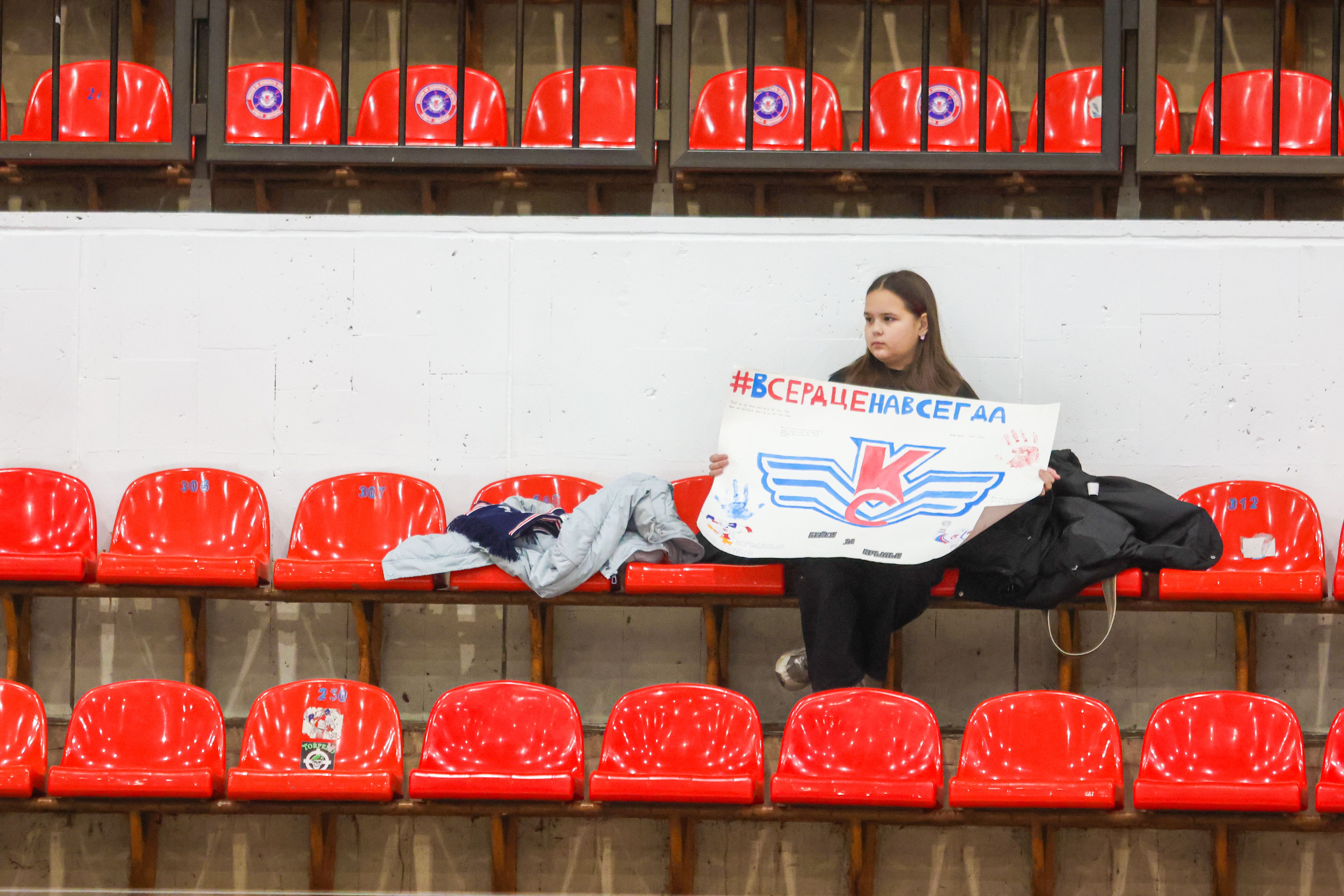 Фото: Крылья Советов-2009 – Локомотив-2004 – 5:4