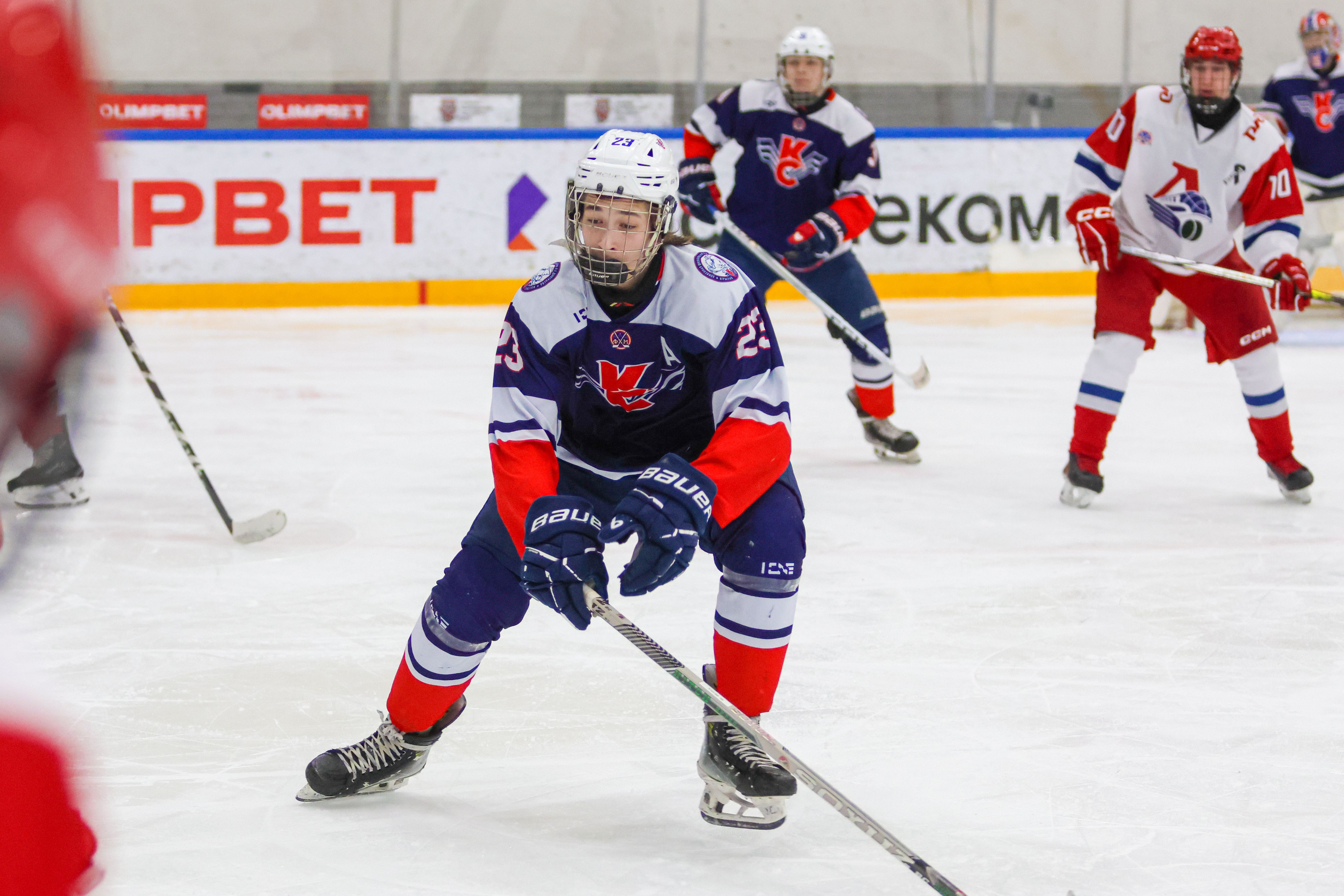 Фото: Крылья Советов-2009 – Локомотив-2004 – 5:4