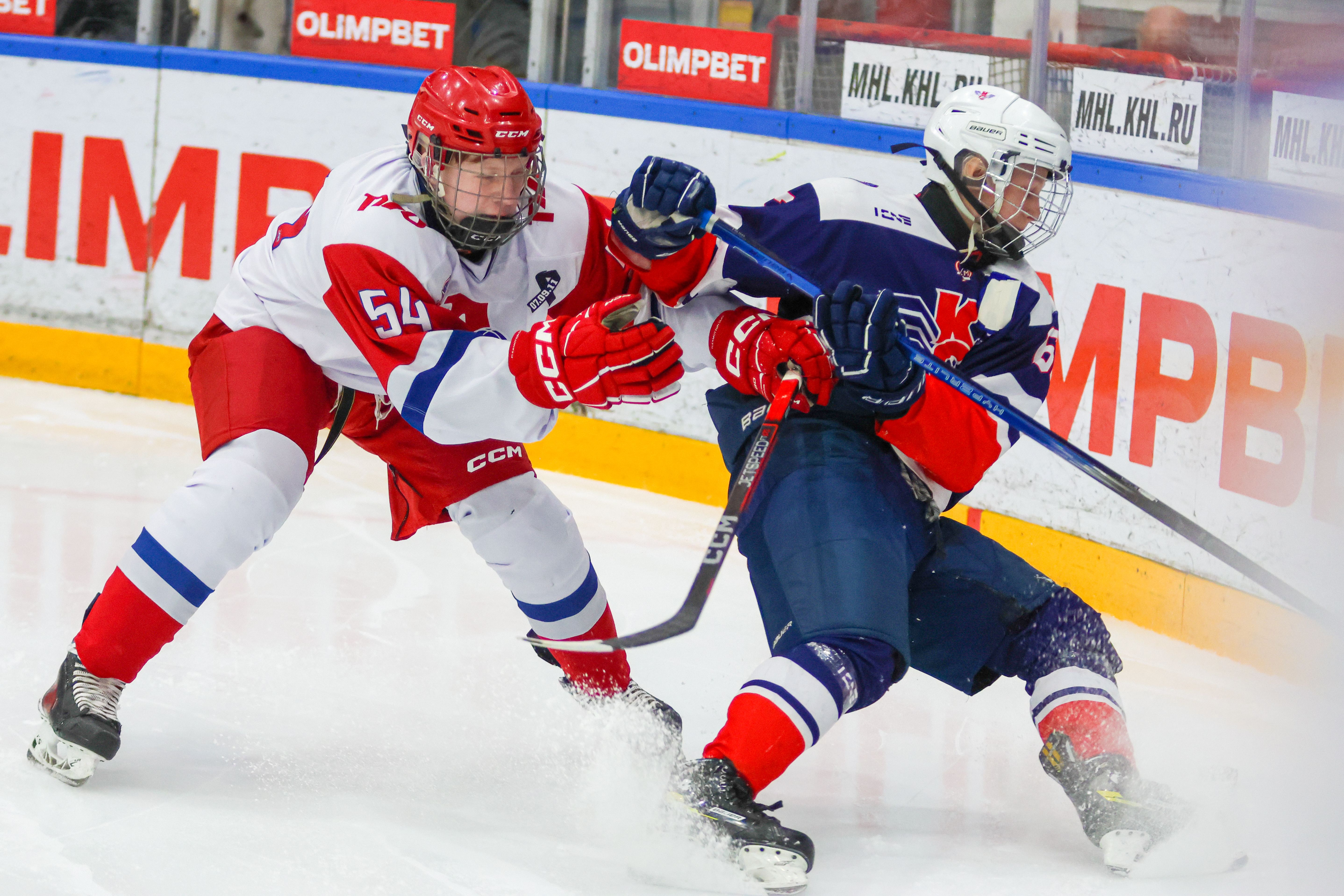 Фото: Крылья Советов-2009 – Локомотив-2004 – 5:4