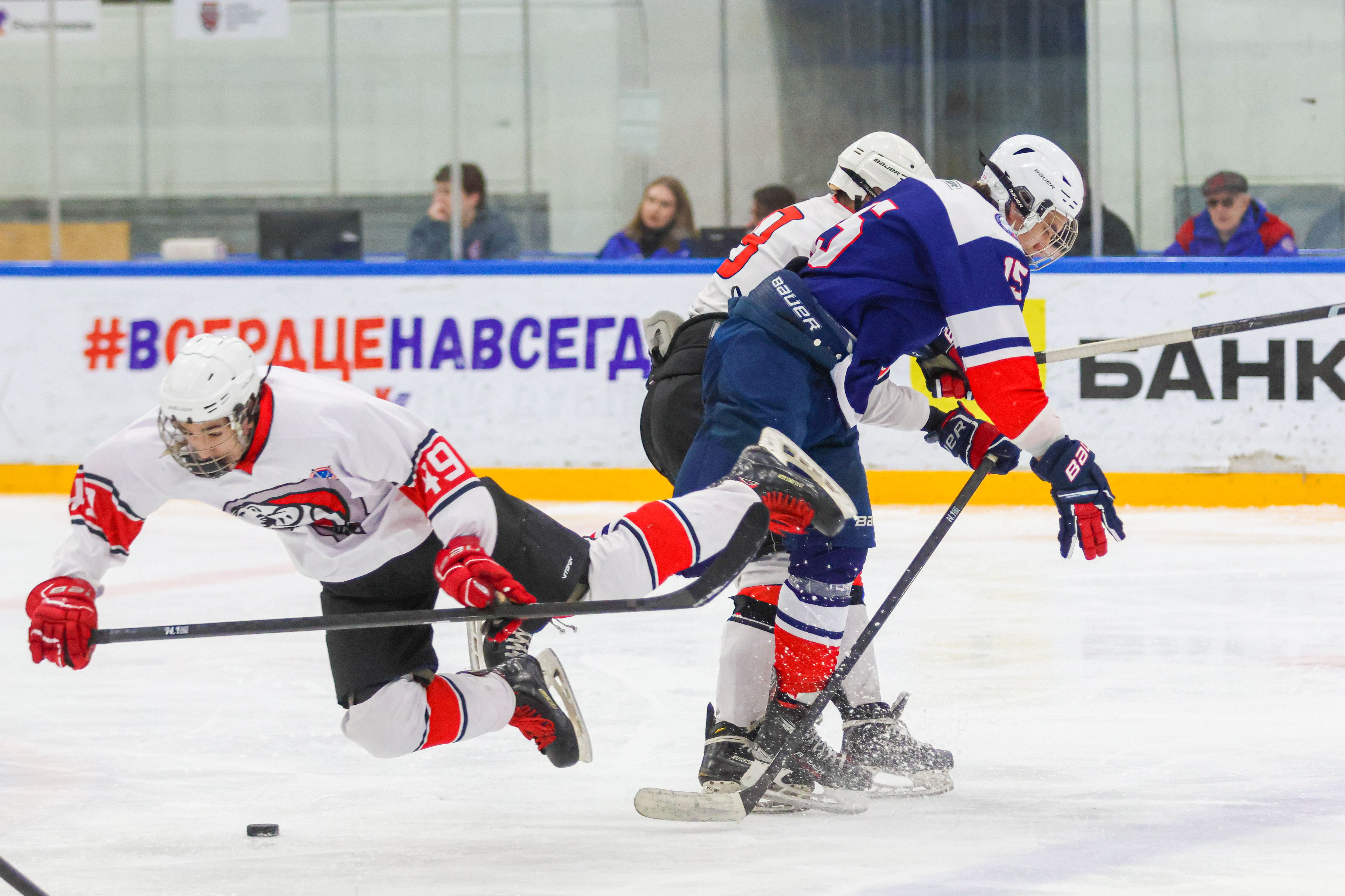 Фото: Крылья Советов-2008 – Центр – 6:1