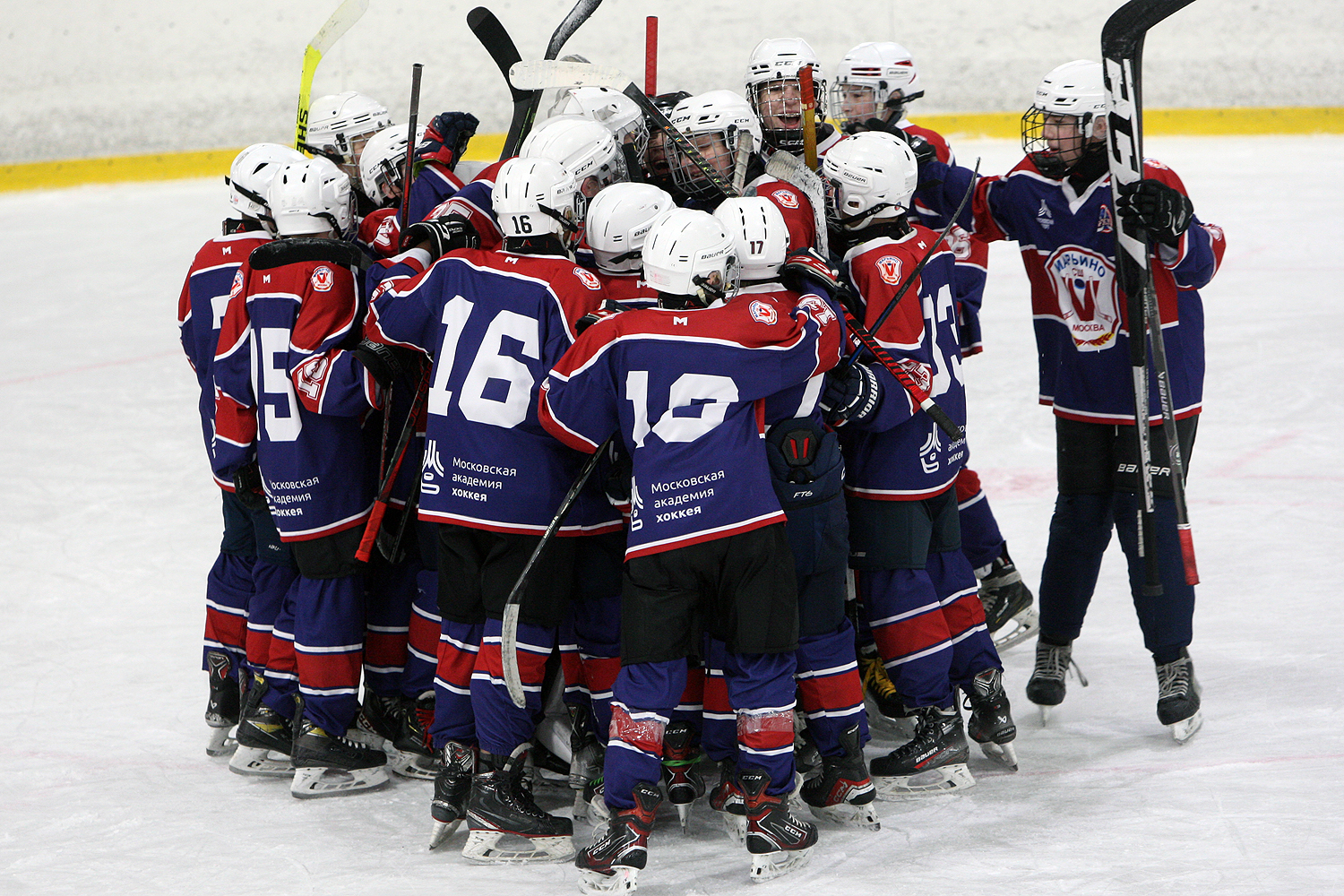 Фото: Марьино-2012 – Гранит-Митино – 5:3 