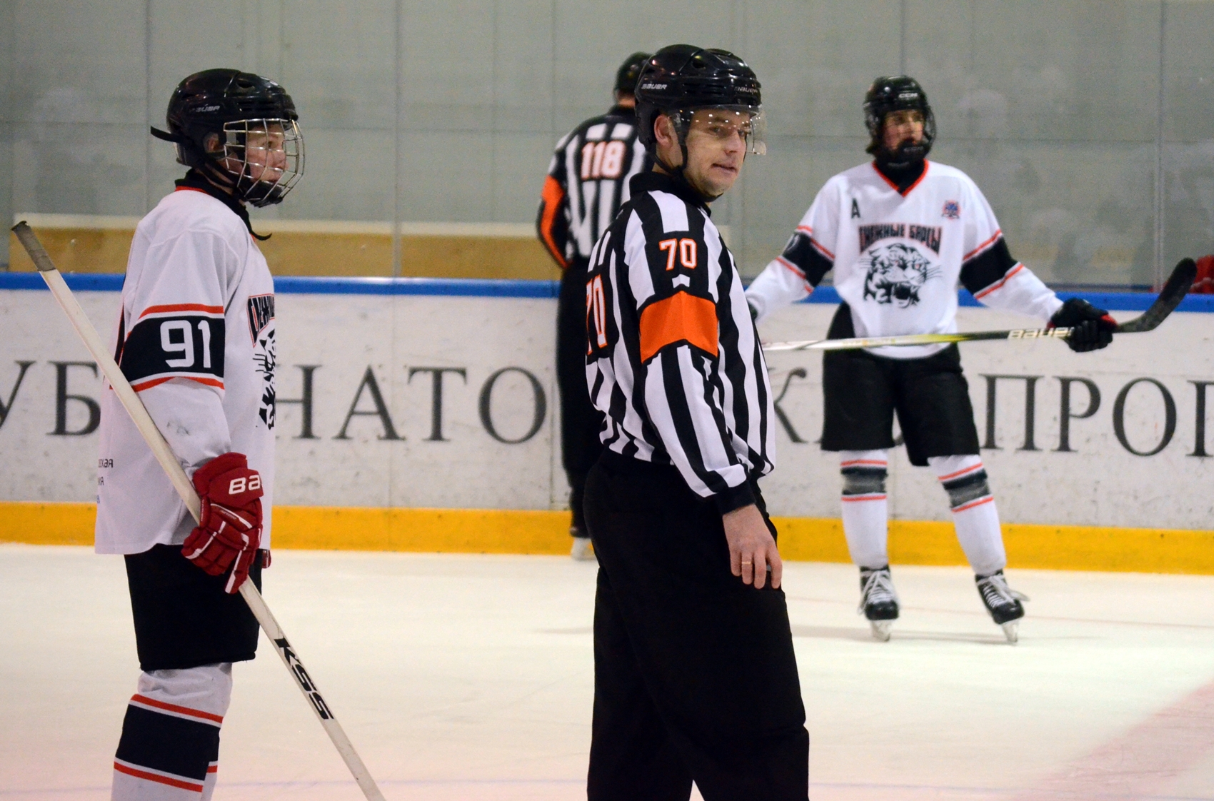 Фото: Химик-2009 – Снежные Барсы – 9:2