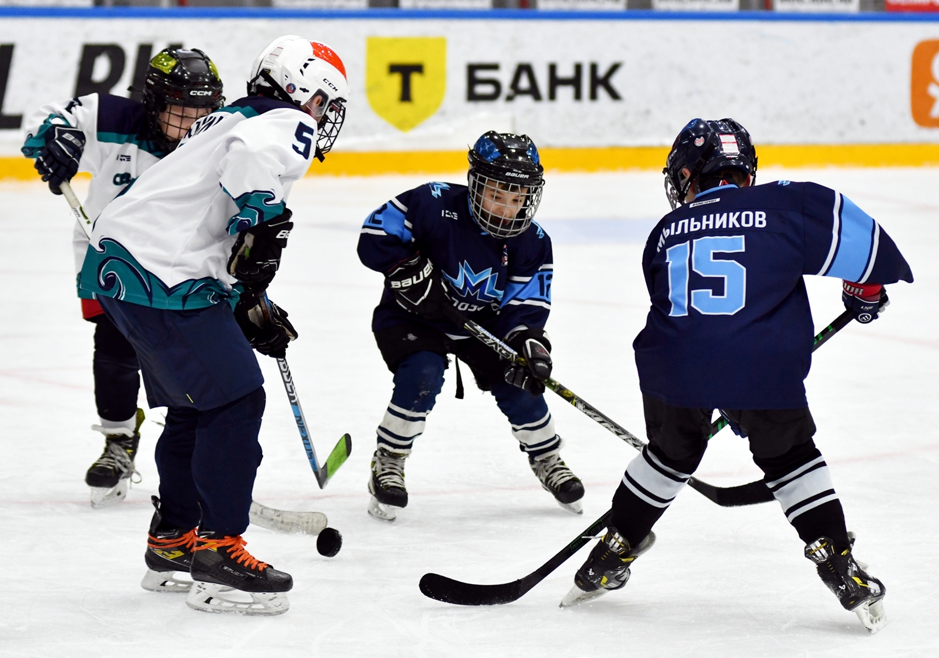 Фото: Кубок ФХМ среди команд 2016 года, плей-офф второго этапа. Арена Крылья Советов