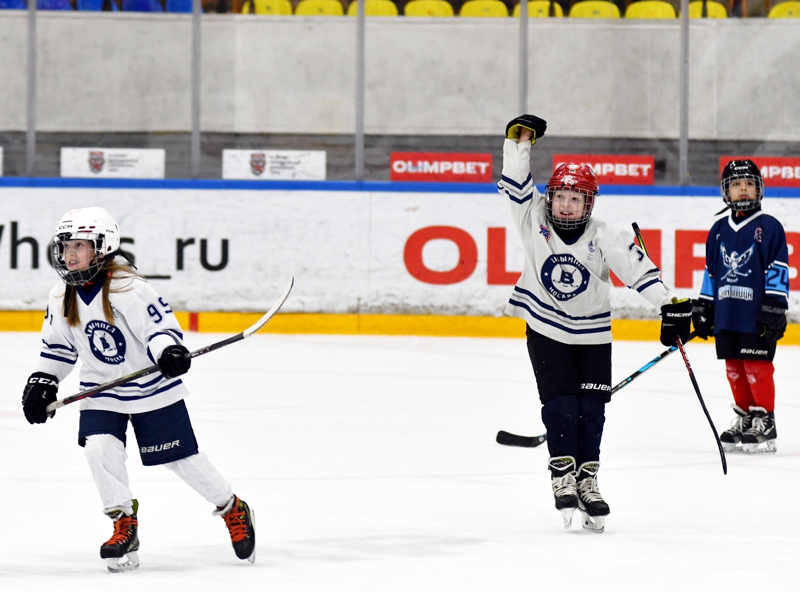 Фото: Кубок ФХМ среди команд 2016 года, плей-офф второго этапа. Арена Крылья Советов