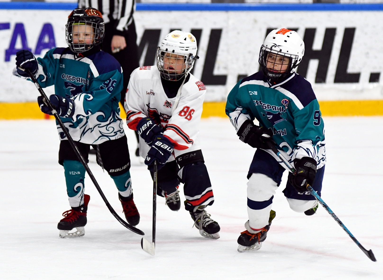 Фото: Кубок ФХМ среди команд 2016 года, плей-офф второго этапа. Арена Крылья Советов