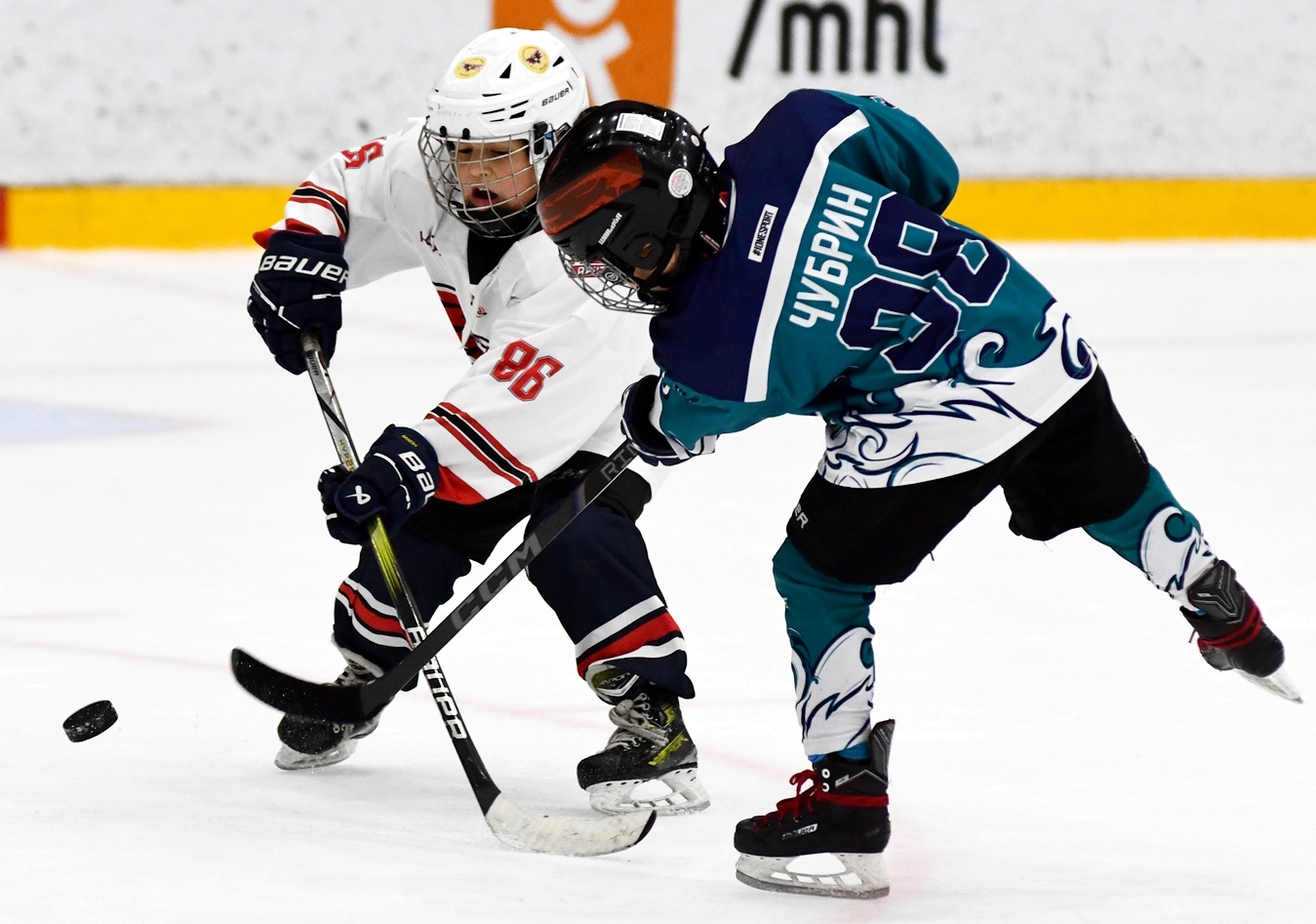 Фото: Кубок ФХМ среди команд 2016 года, плей-офф второго этапа. Арена Крылья Советов