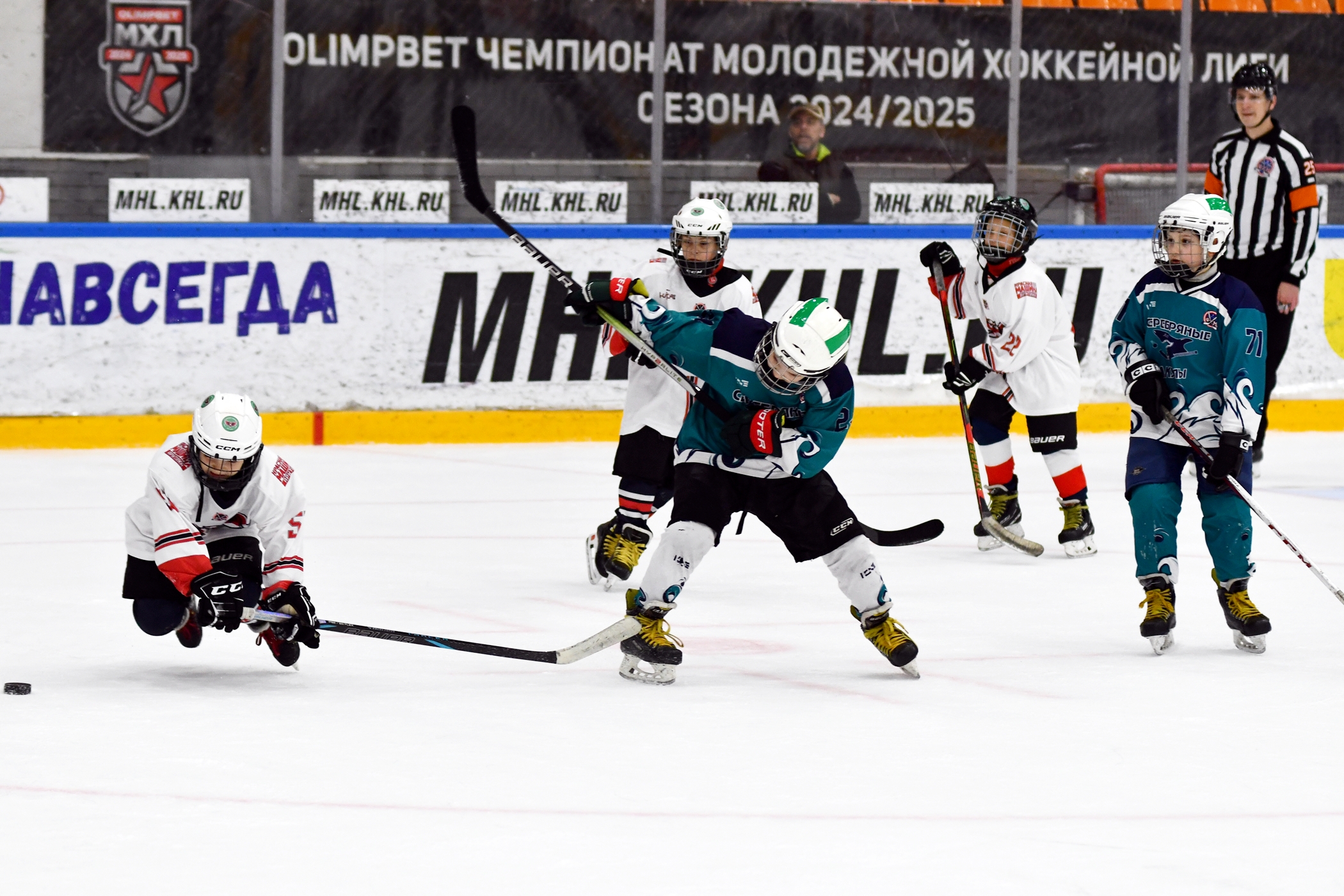 Фото: Кубок ФХМ среди команд 2016 года, плей-офф второго этапа. Арена Крылья Советов