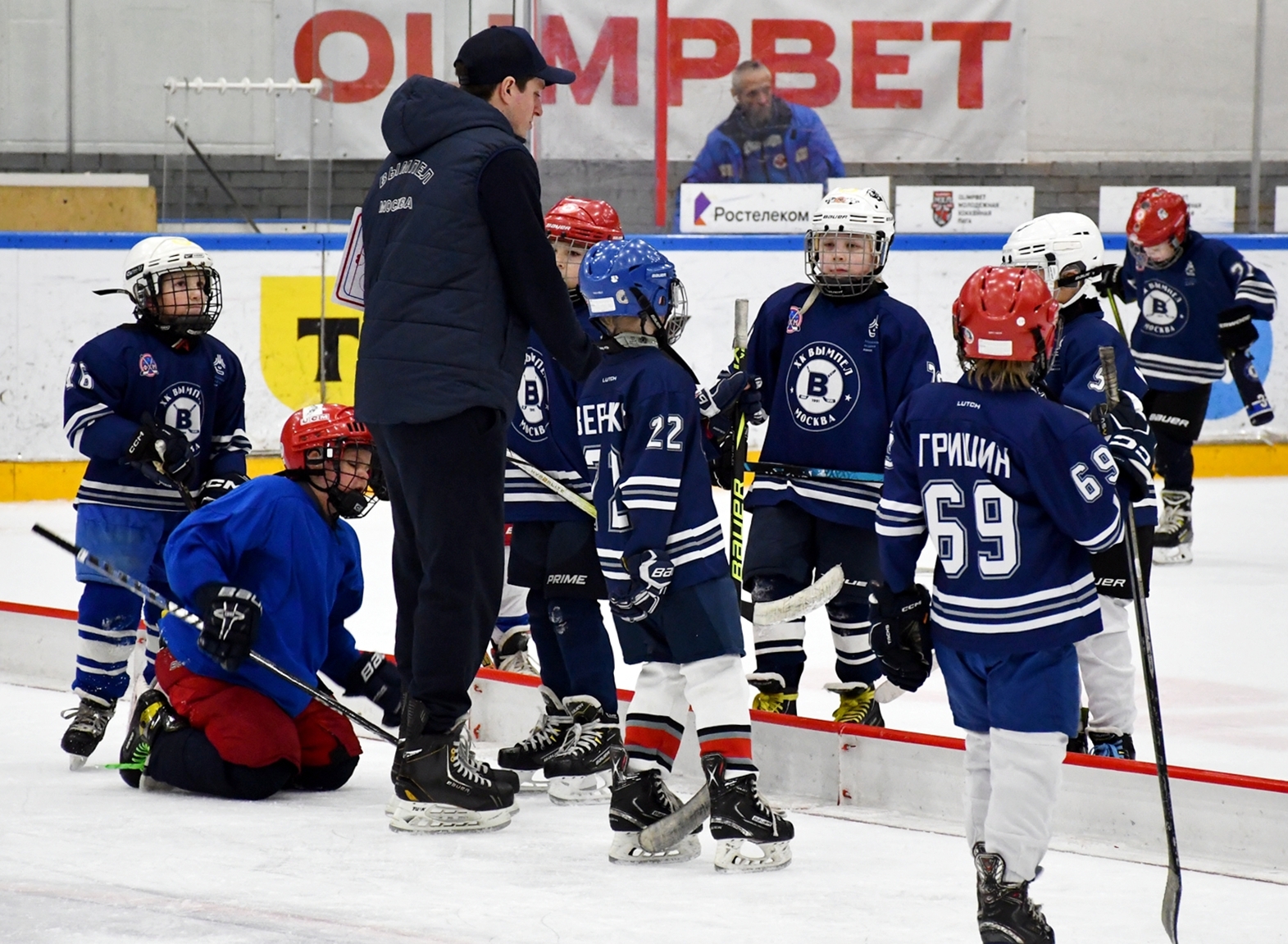 Фото: Кубок ФХМ среди команд 2016 года, плей-офф второго этапа. Арена Крылья Советов