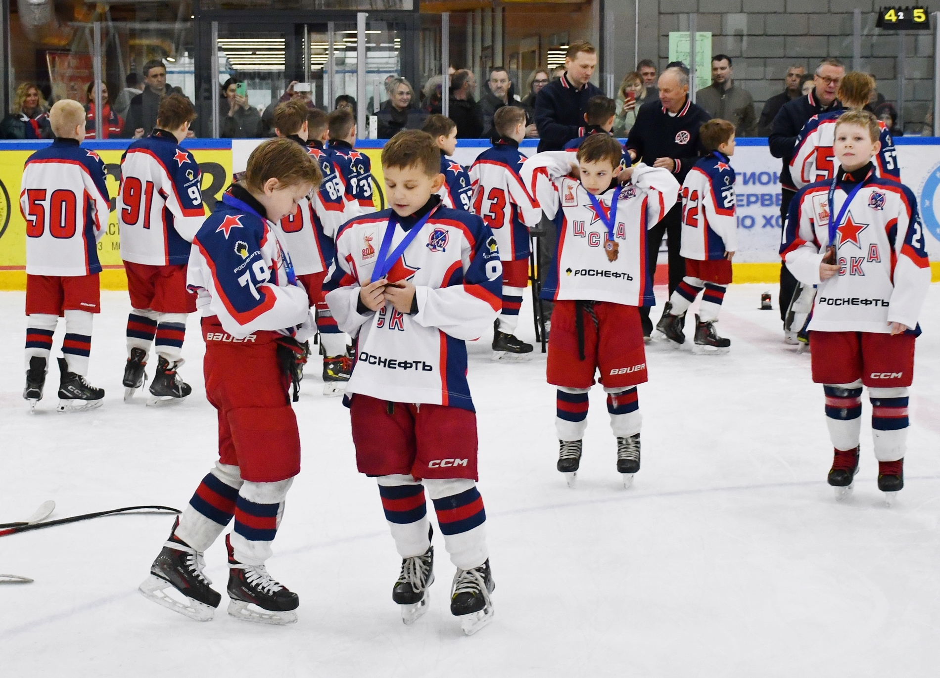 Фото: Награждение призёров второго этапа Кубка ФХМ среди команд 2016 года