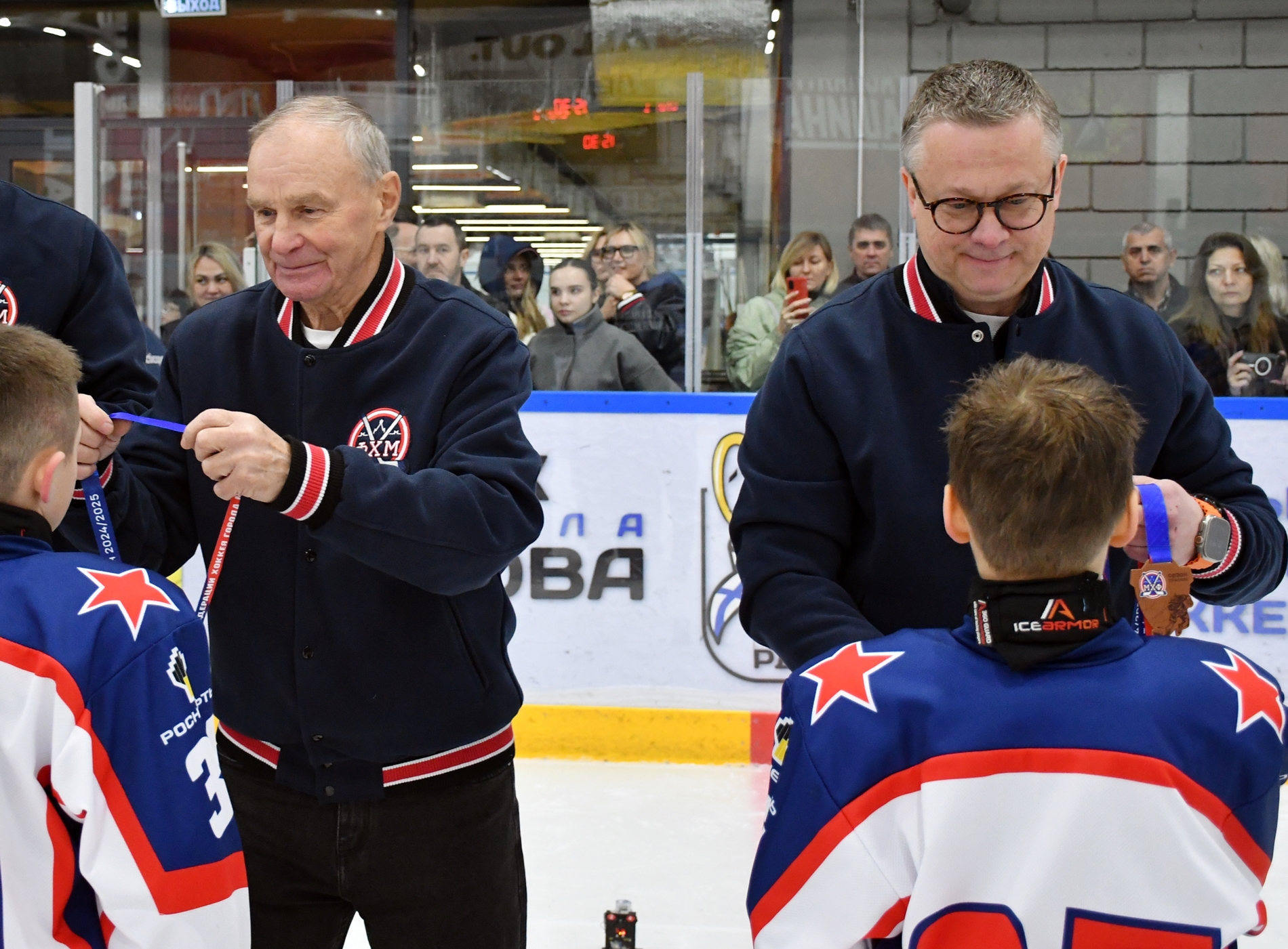 Фото: Награждение призёров второго этапа Кубка ФХМ среди команд 2016 года