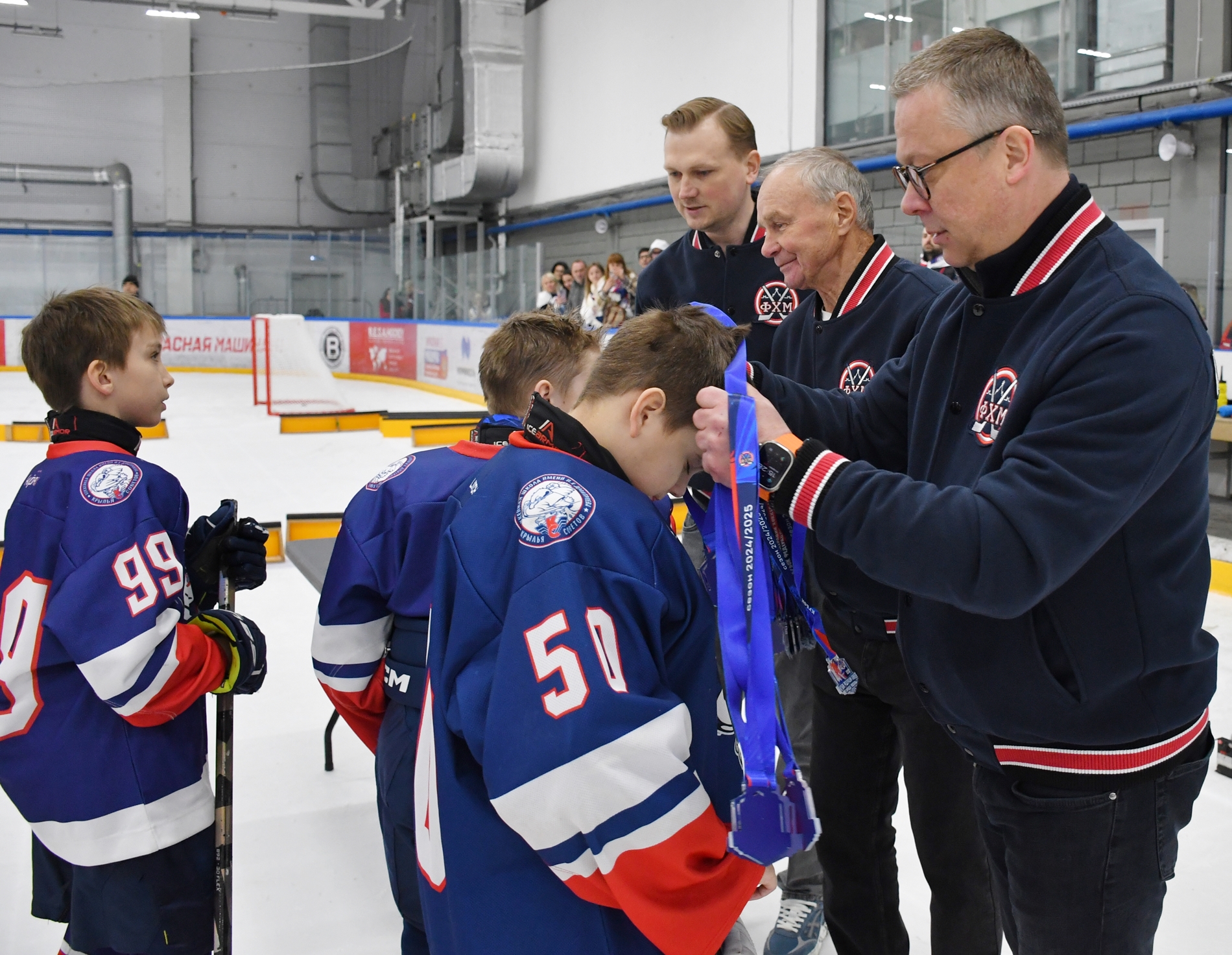 Фото: Награждение призёров второго этапа Кубка ФХМ среди команд 2016 года