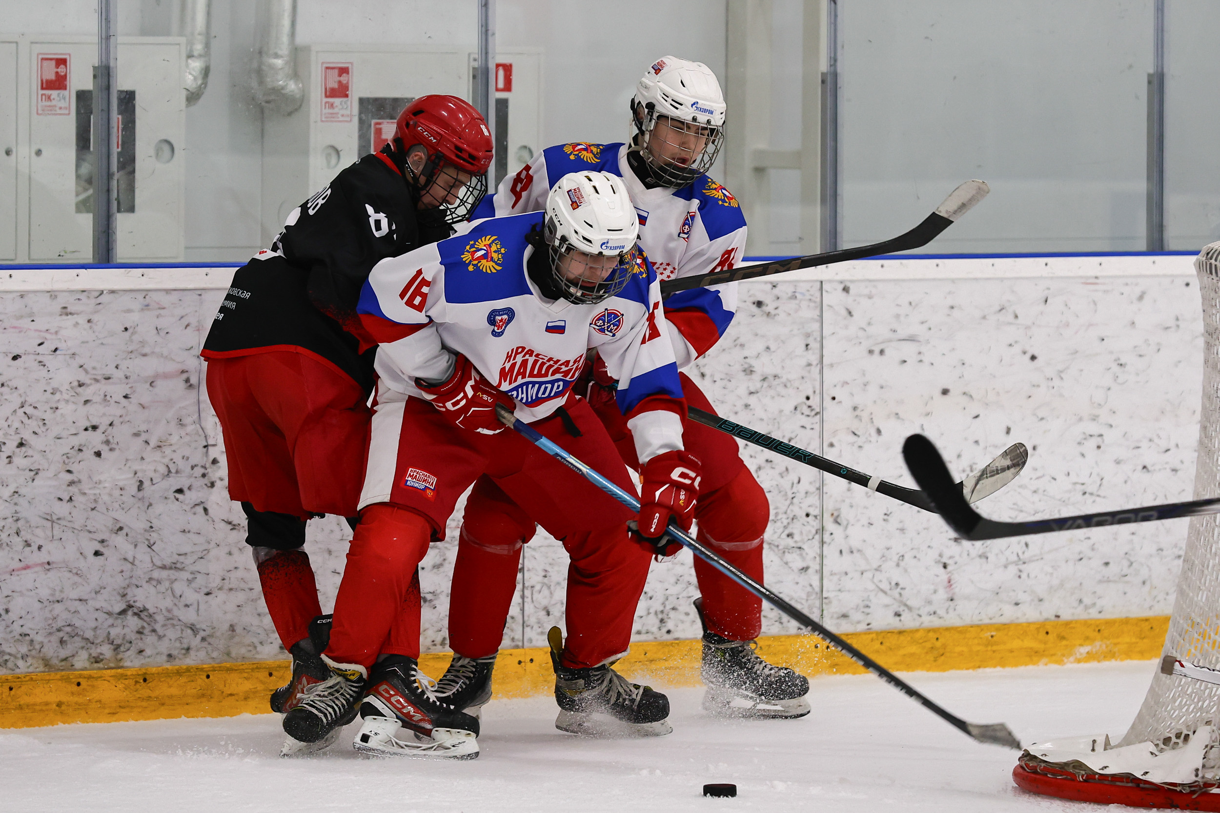 Фото: Спартак 2011 – Красная машина Юниор – 3:2 ПБ. Полуфинал плей-офф Первенства