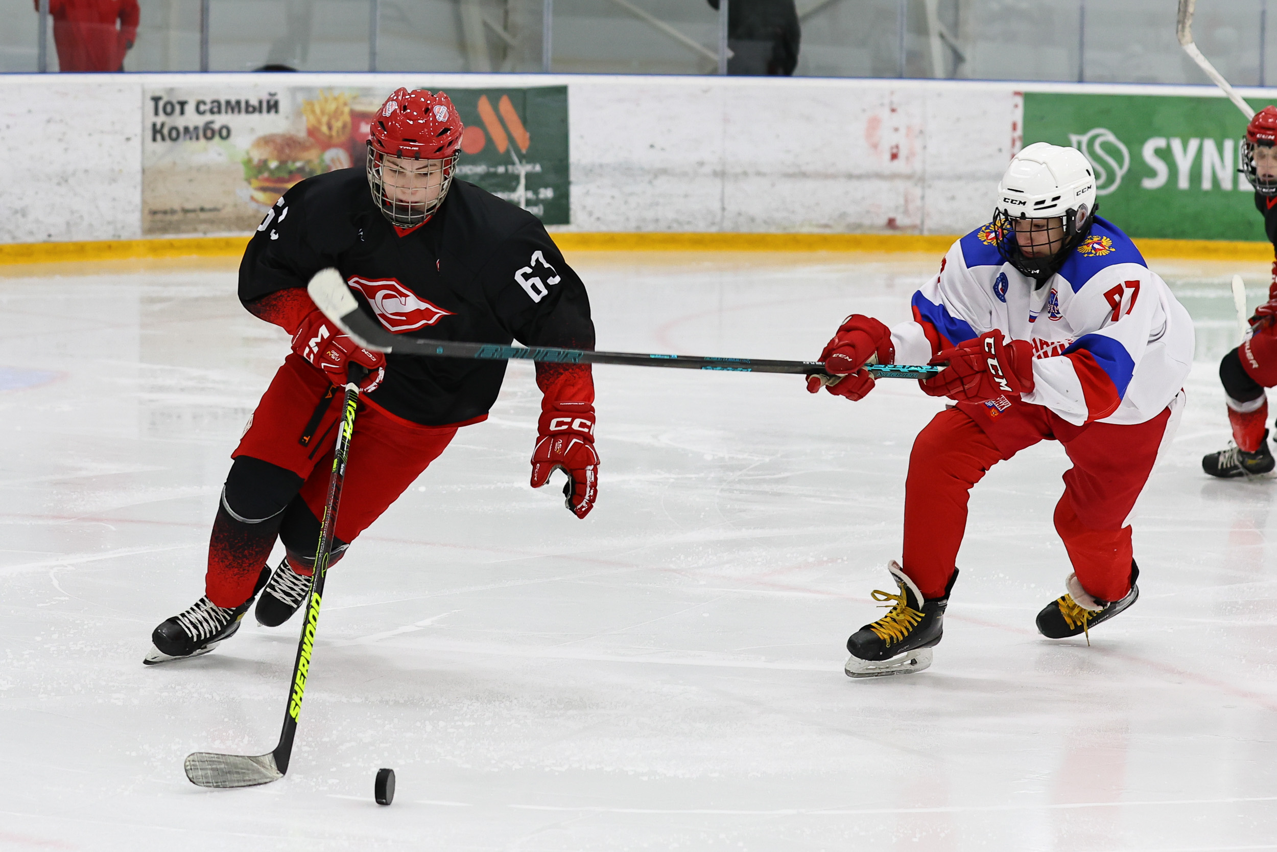 Фото: Спартак 2011 – Красная машина Юниор – 3:2 ПБ. Полуфинал плей-офф Первенства