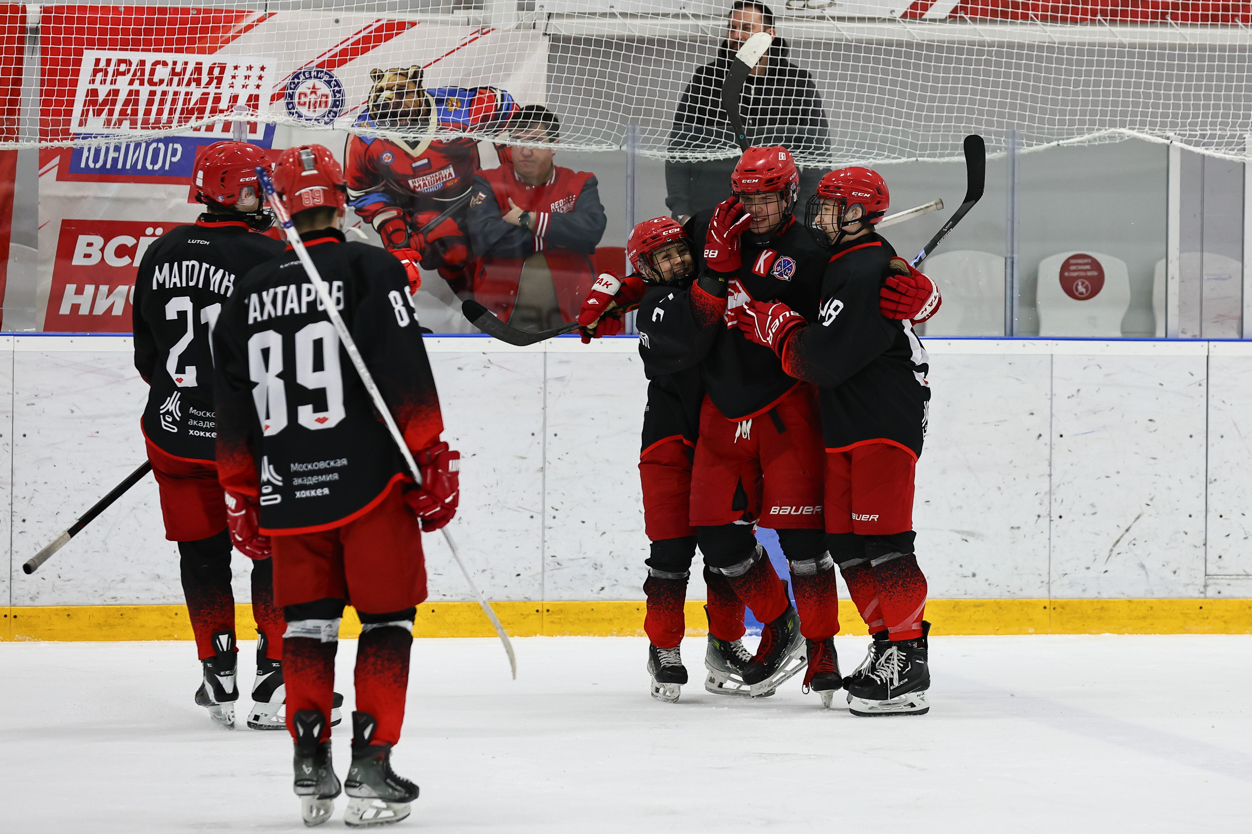 Фото: Спартак 2011 – Красная машина Юниор – 3:2 ПБ. Полуфинал плей-офф Первенства