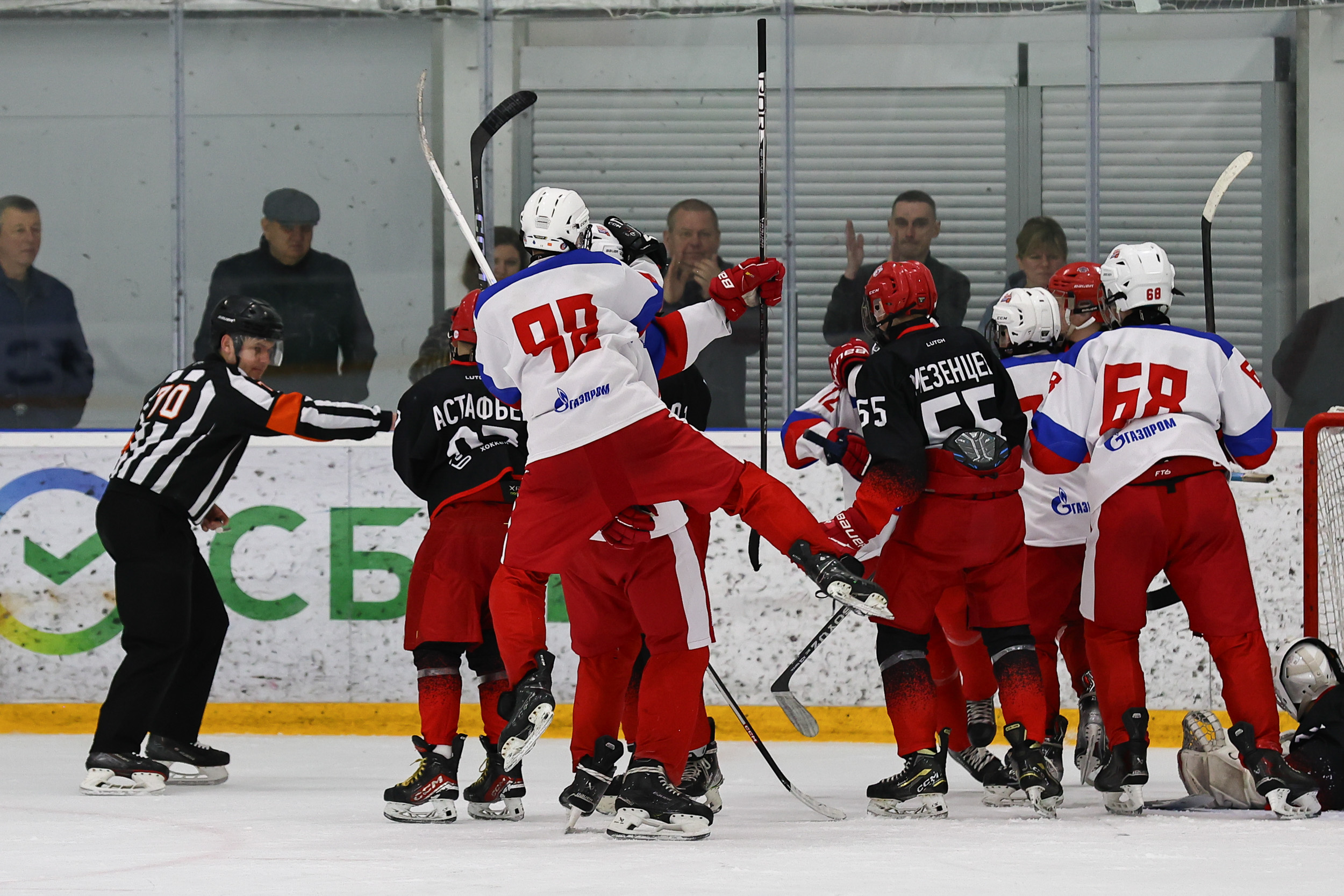 Фото: Спартак 2011 – Красная машина Юниор – 3:2 ПБ. Полуфинал плей-офф Первенства