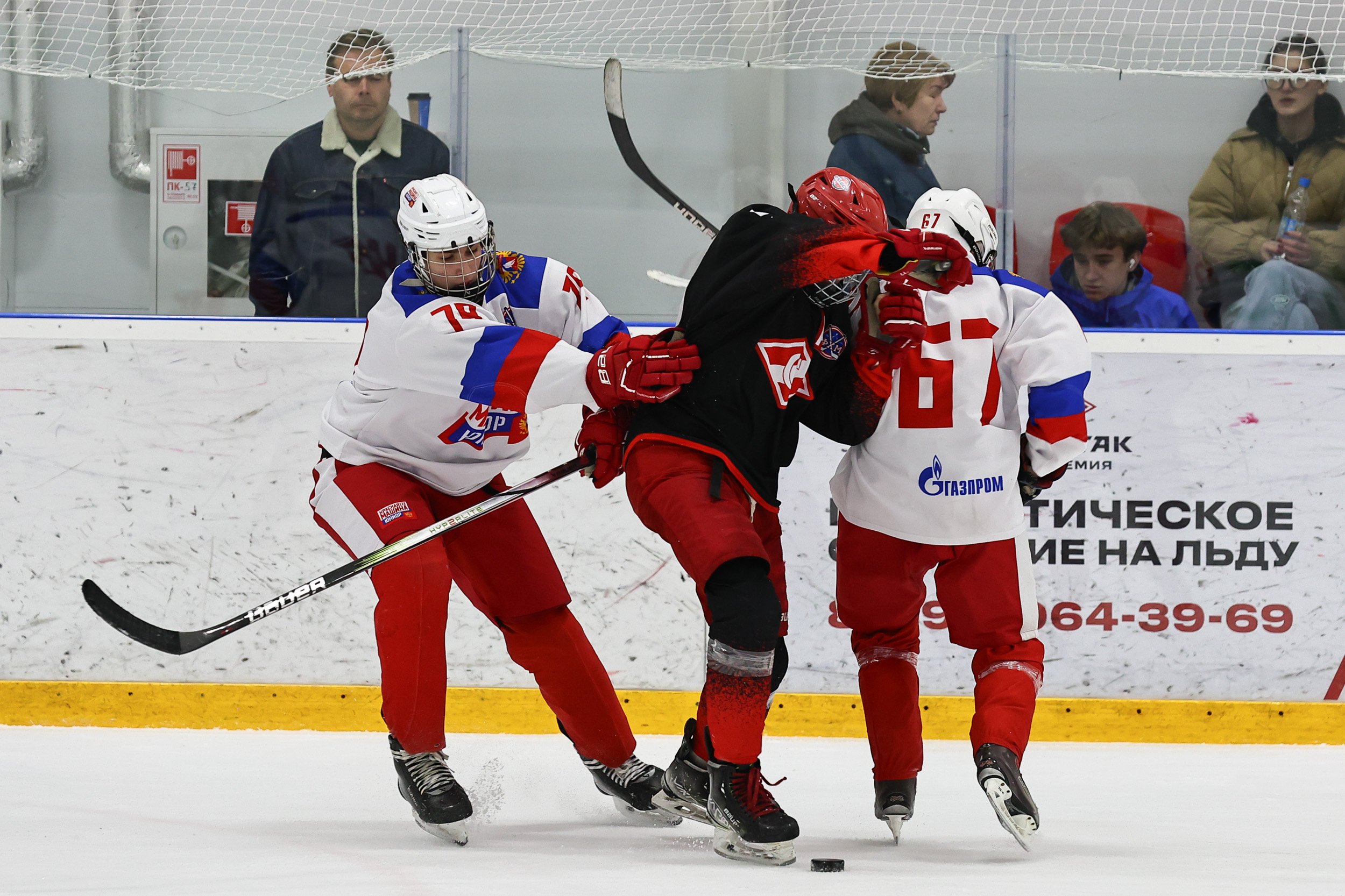 Фото: Спартак 2011 – Красная машина Юниор – 3:2 ПБ. Полуфинал плей-офф Первенства