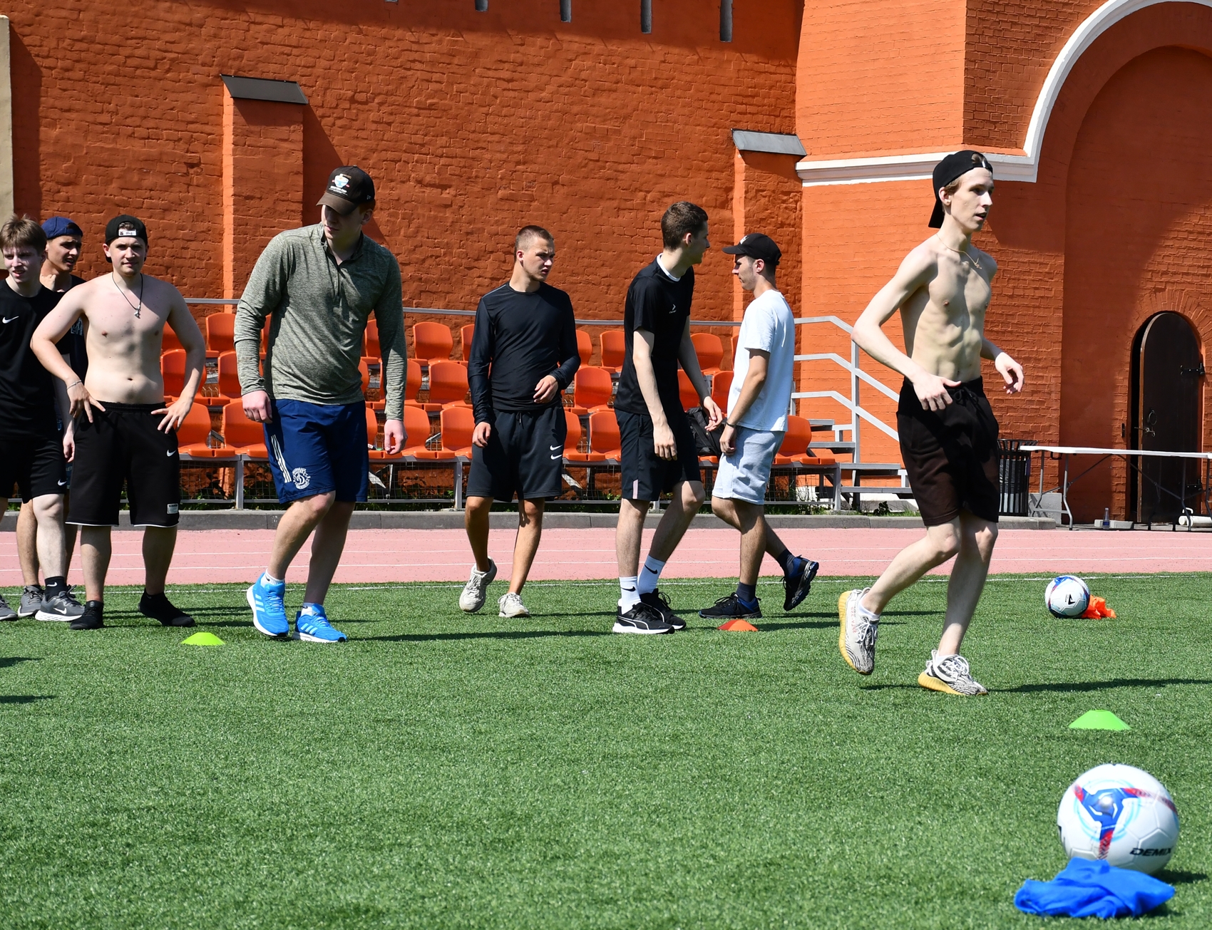 Фото: Сборы судей ФХМ, сдача нормативов на земле