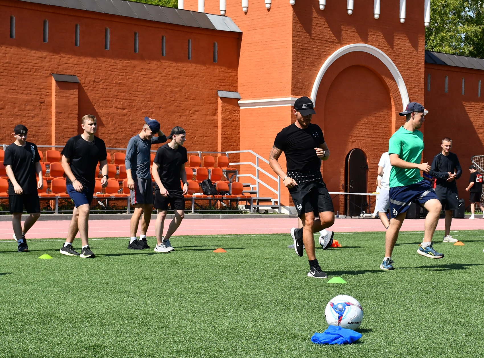 Фото: Сборы судей ФХМ, сдача нормативов на земле